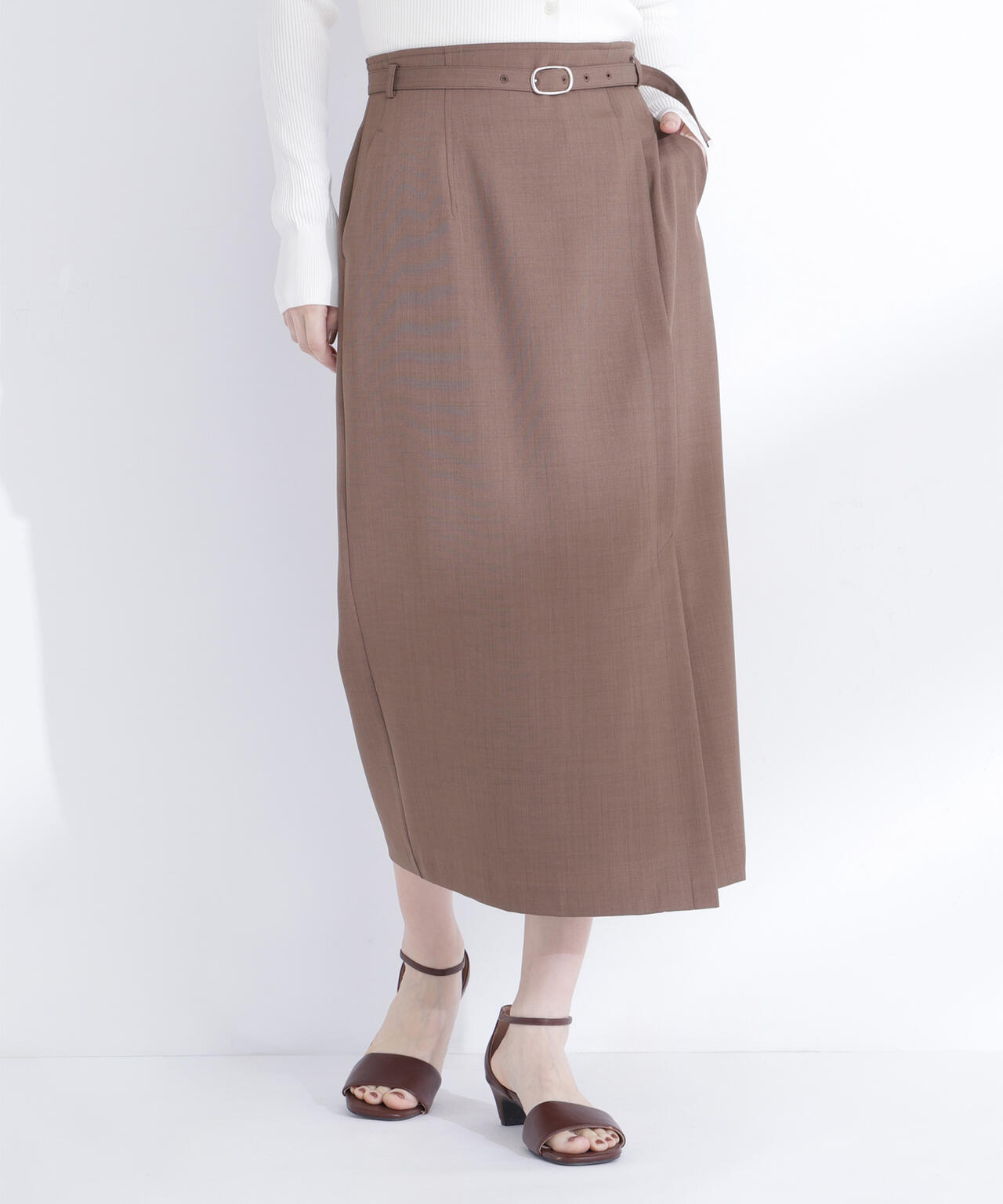 ベルテッドナロースカート