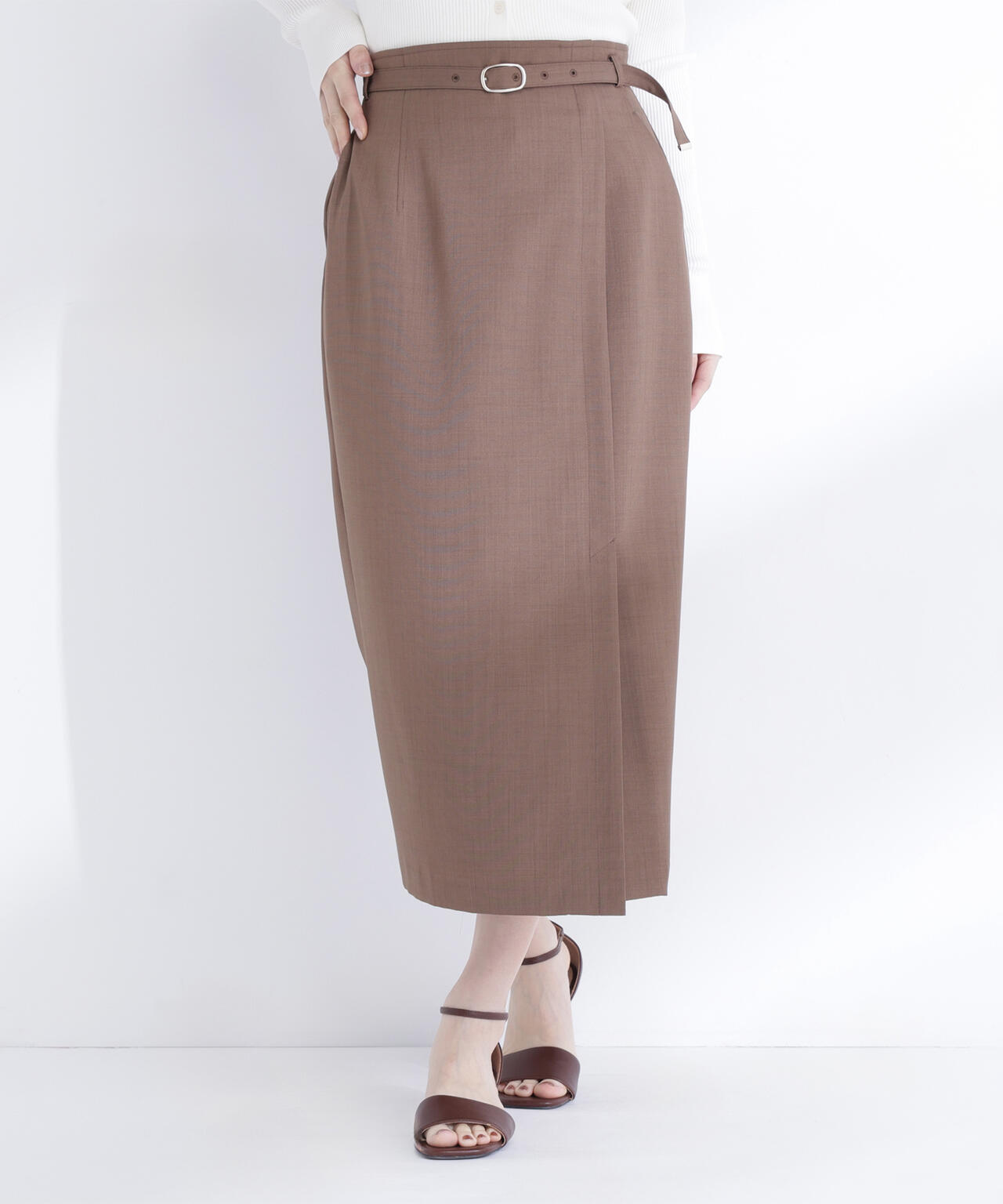 ベルテッドナロースカート