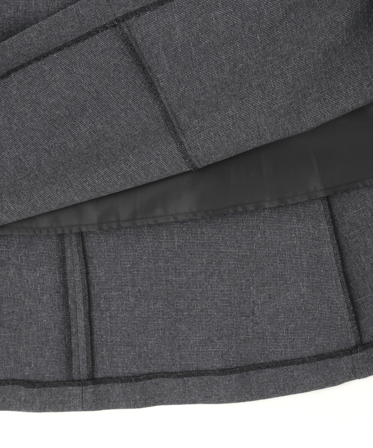 メタルバックルフレアスカート