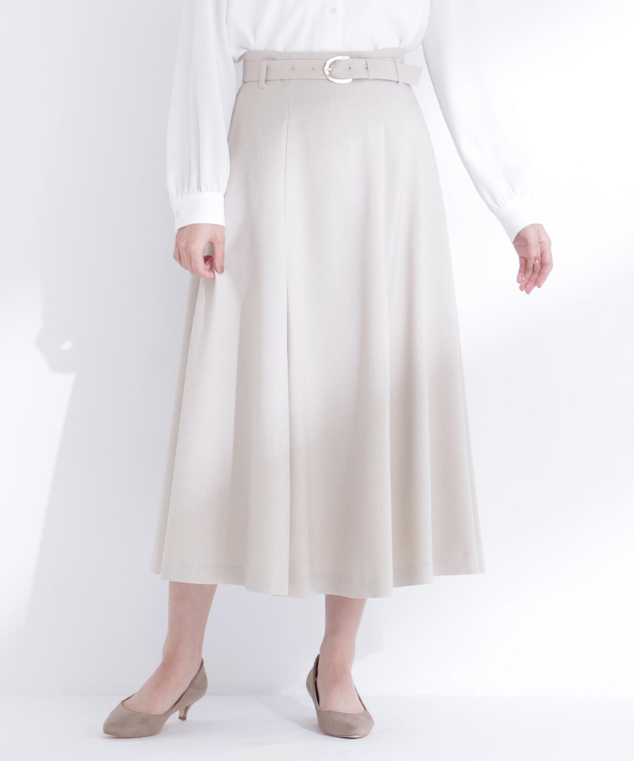 メタルバックルフレアスカート