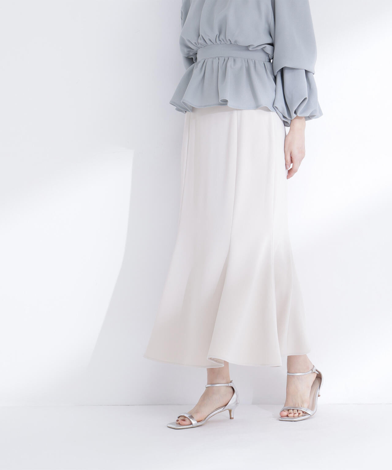 パネル切替マーメイドスカート