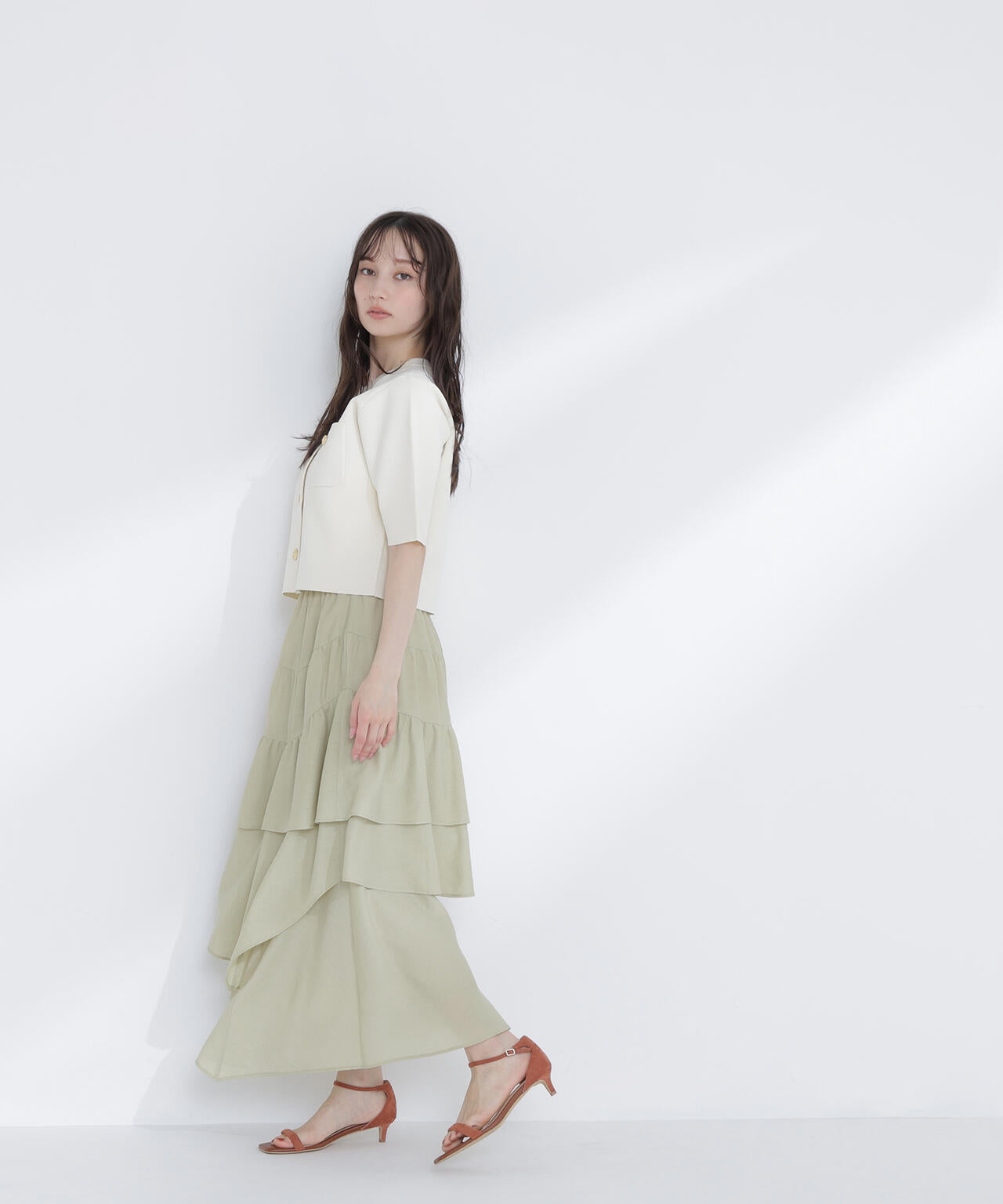アシンメトリーティアードスカート