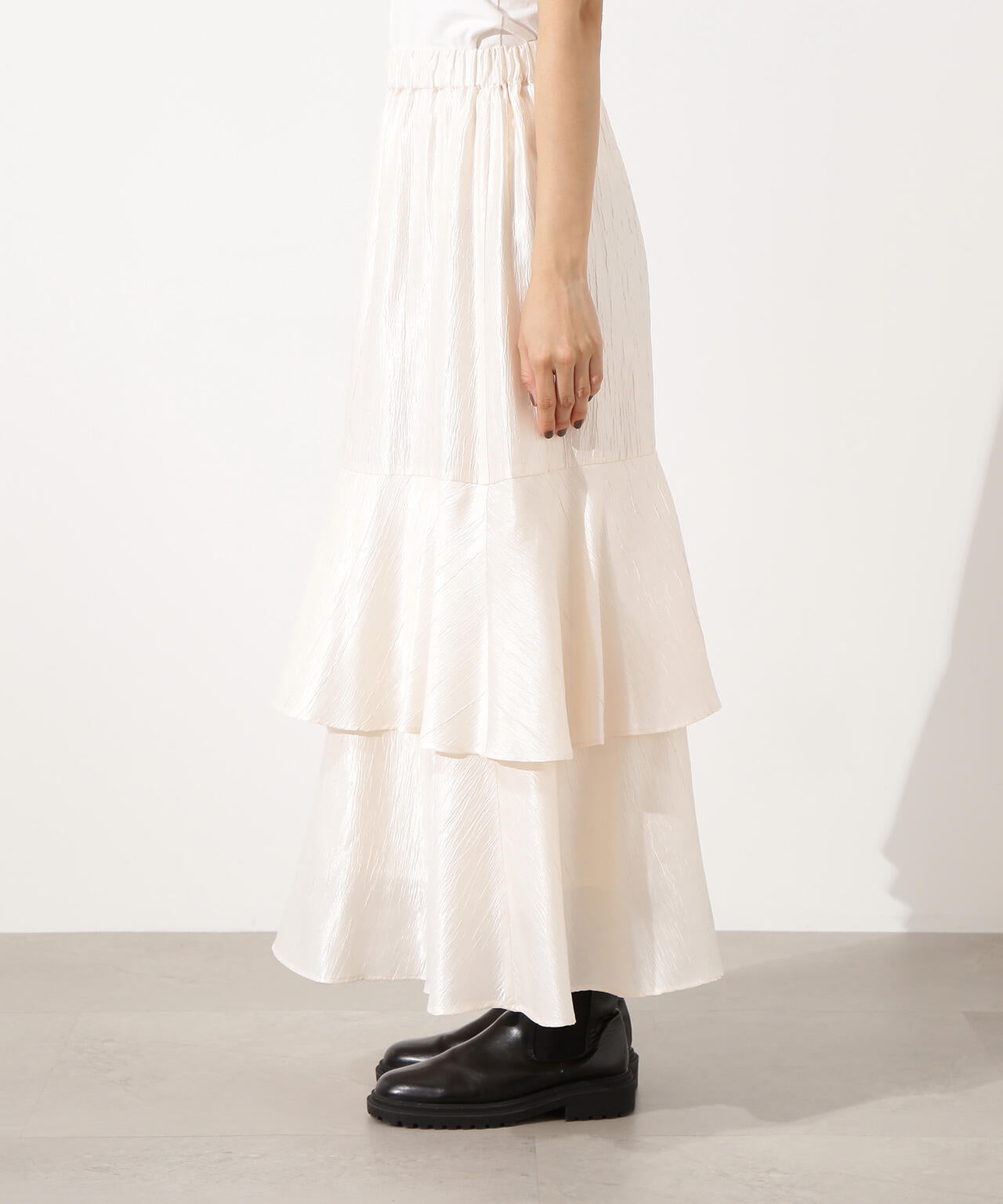 シャイニーティアードスカート