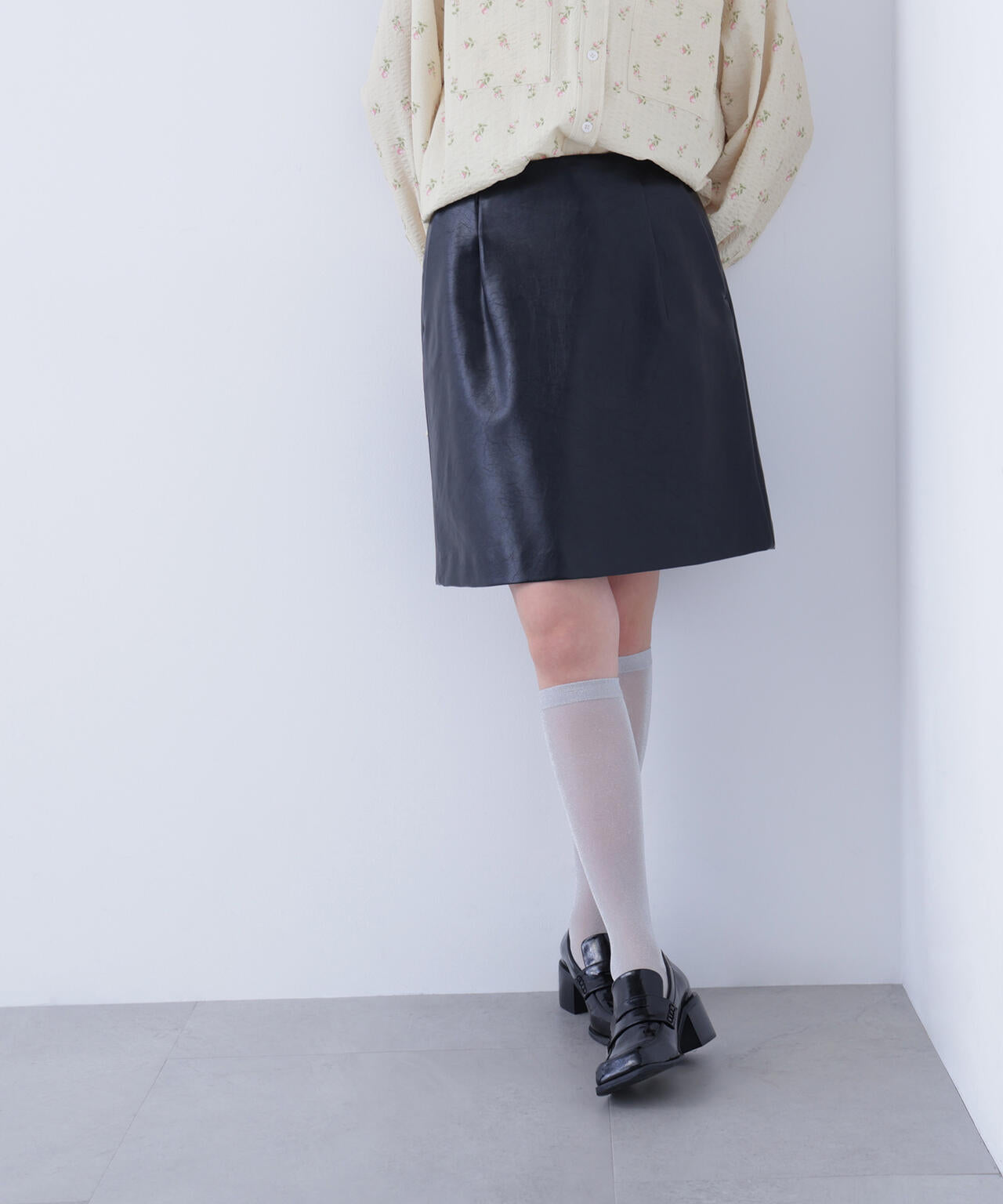 フェイクレザーミニスカート