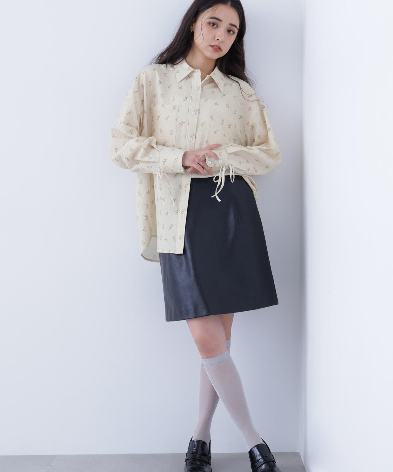 フェイクレザーミニスカート