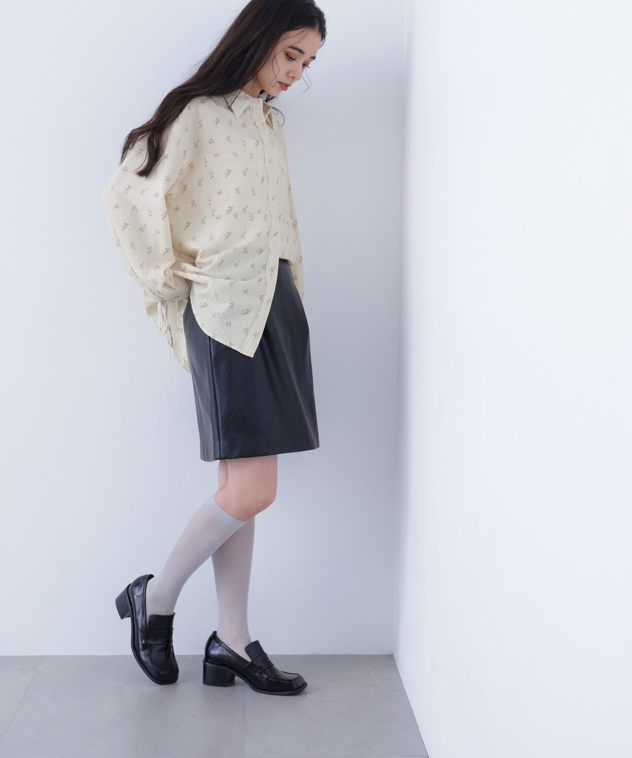 フェイクレザーミニスカート