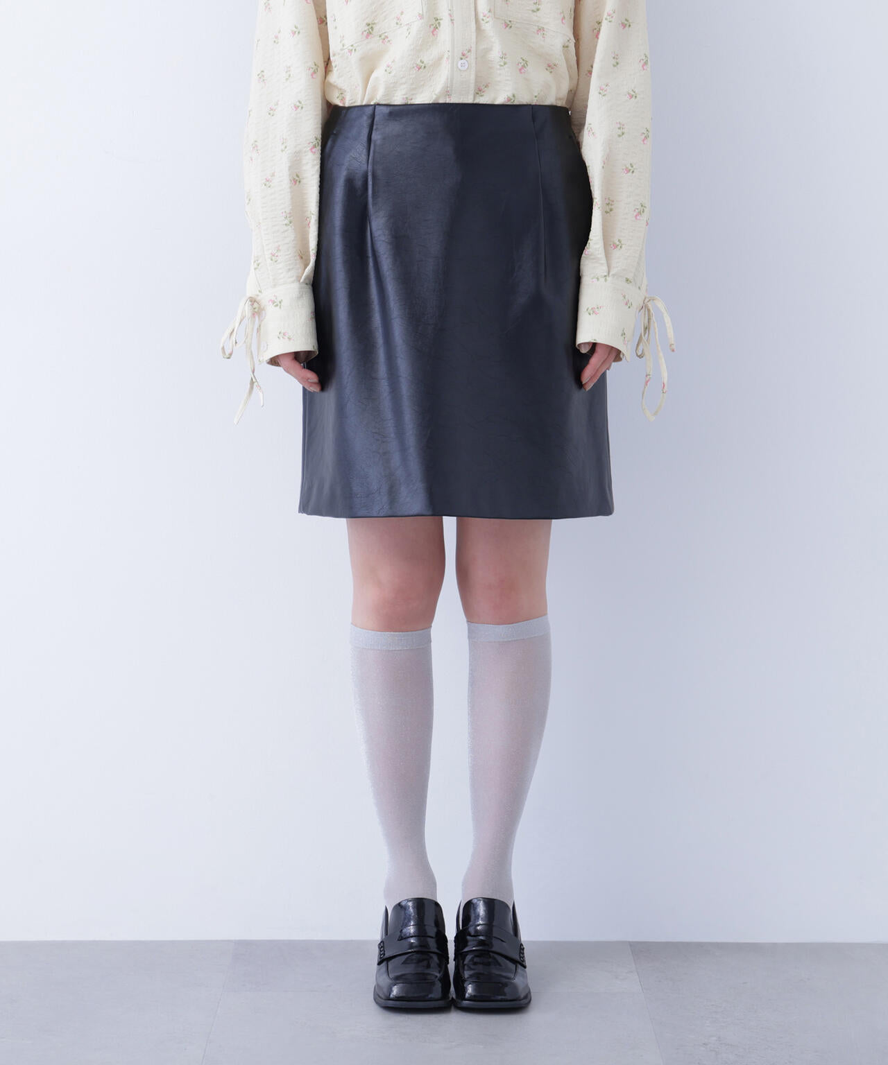 フェイクレザーミニスカート