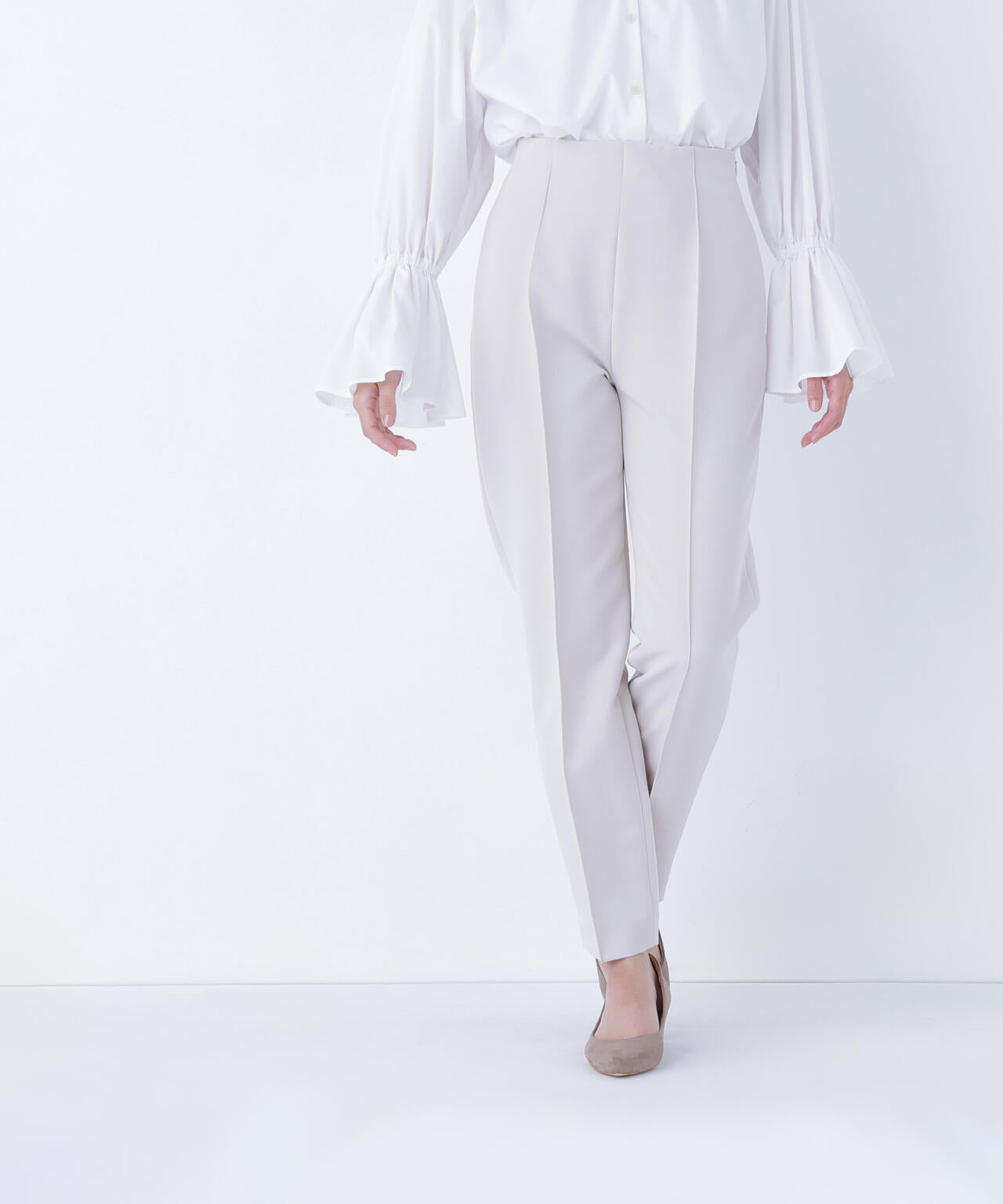 フロントボタンペプラムジレ SETUP テーパードパンツ