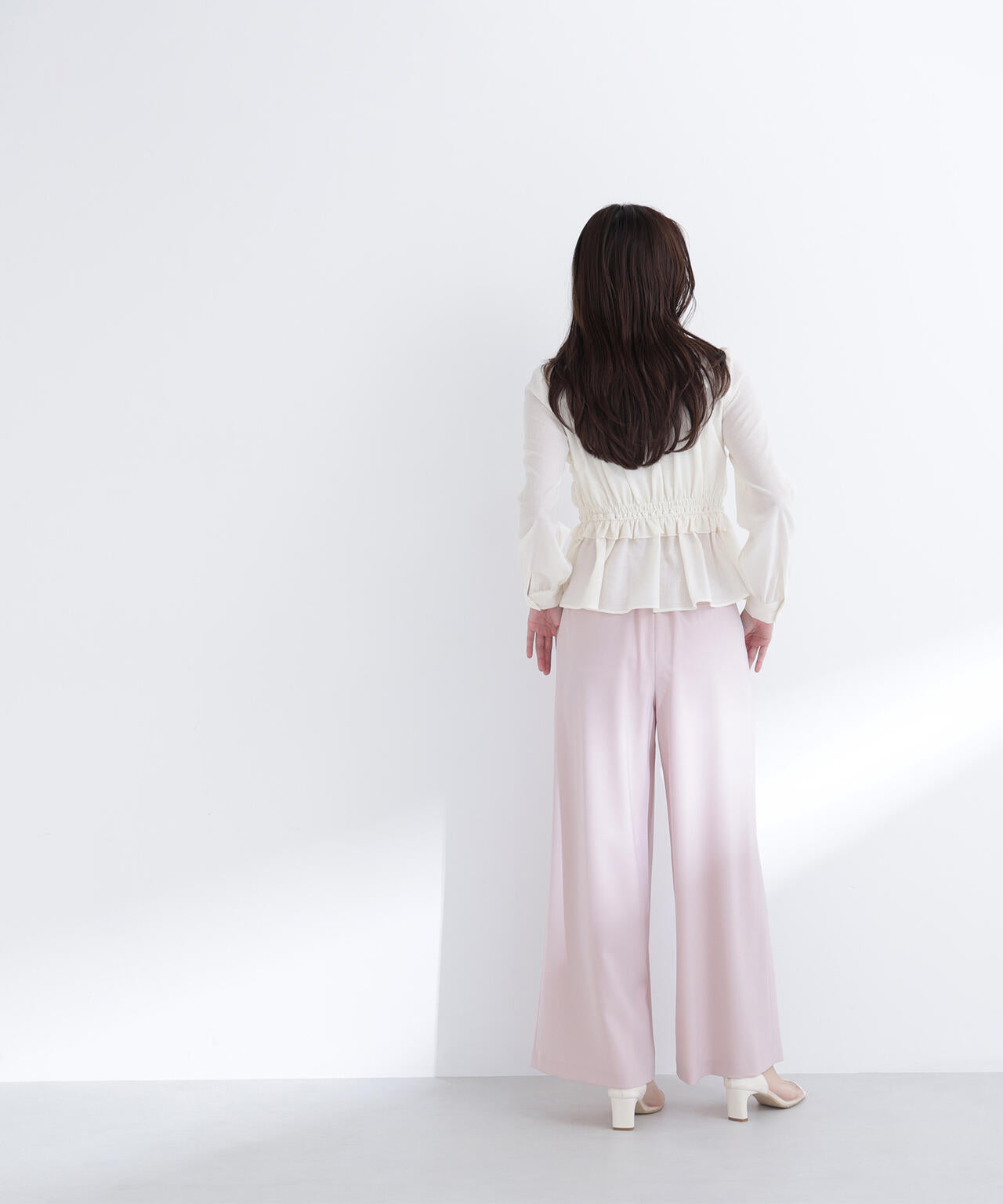 ベルテッドタックワイドパンツ