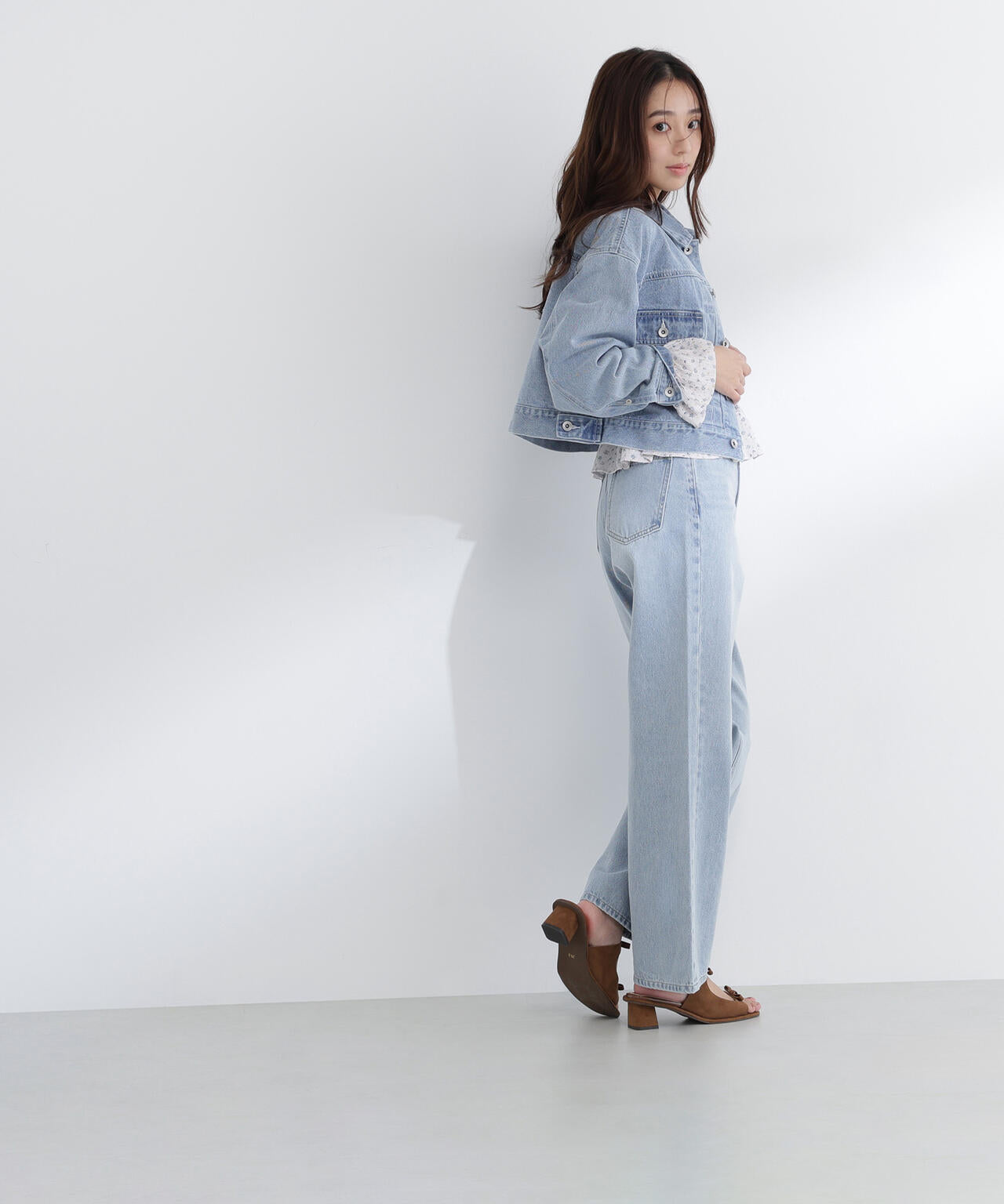 ワイドストレートデニムパンツ