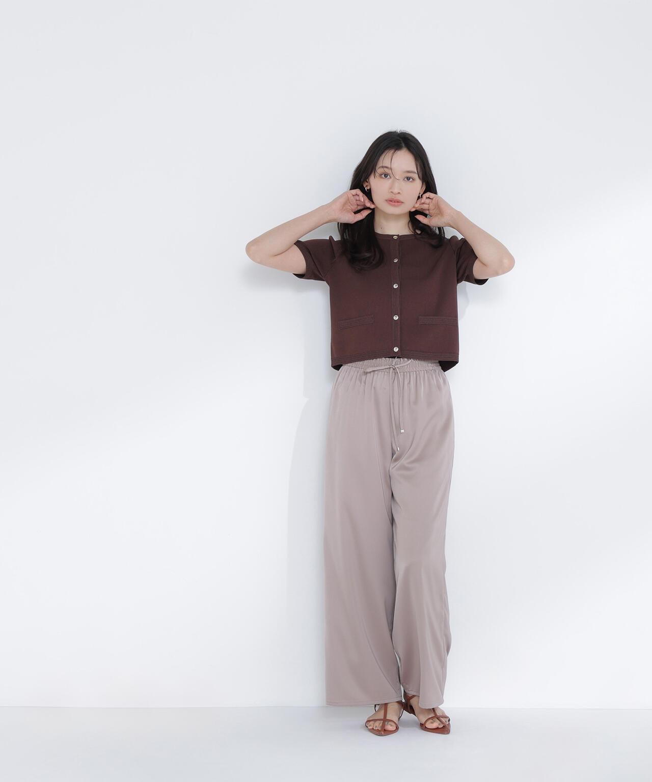 サテンイージーパンツ