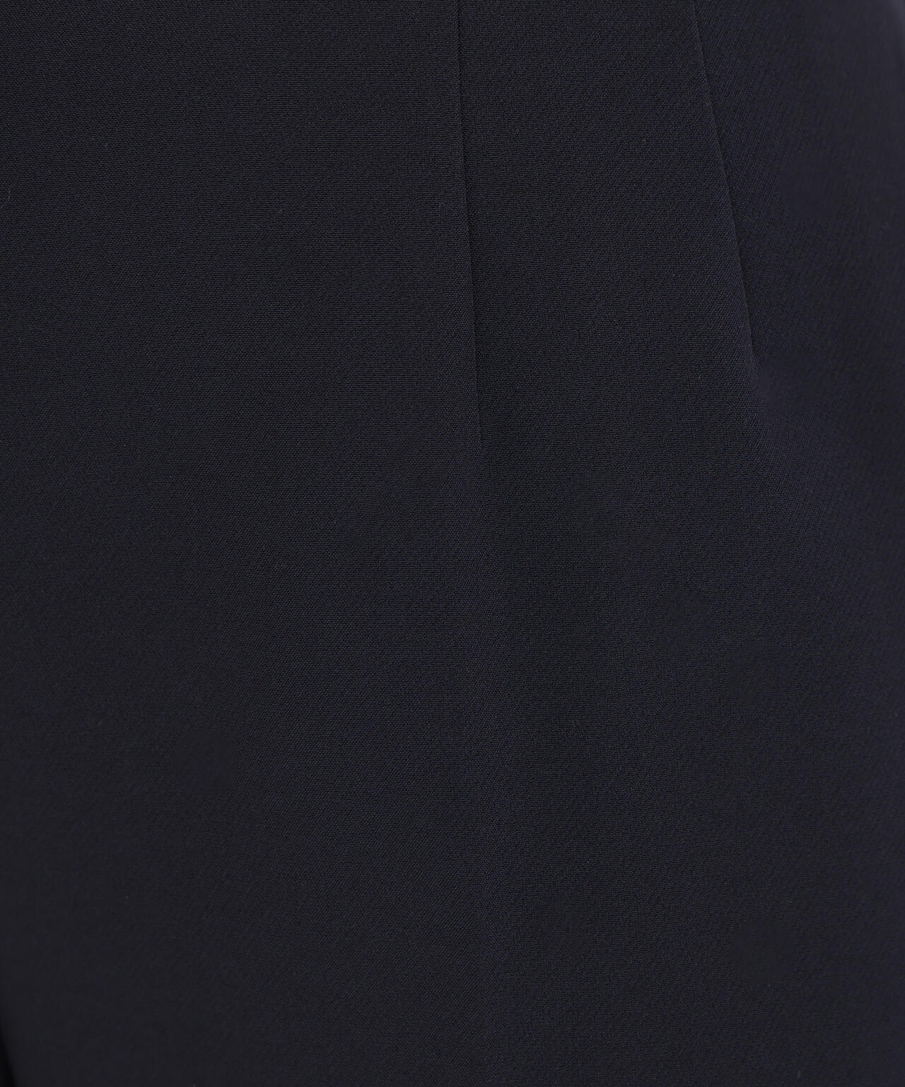 スタイルアップストレートパンツ