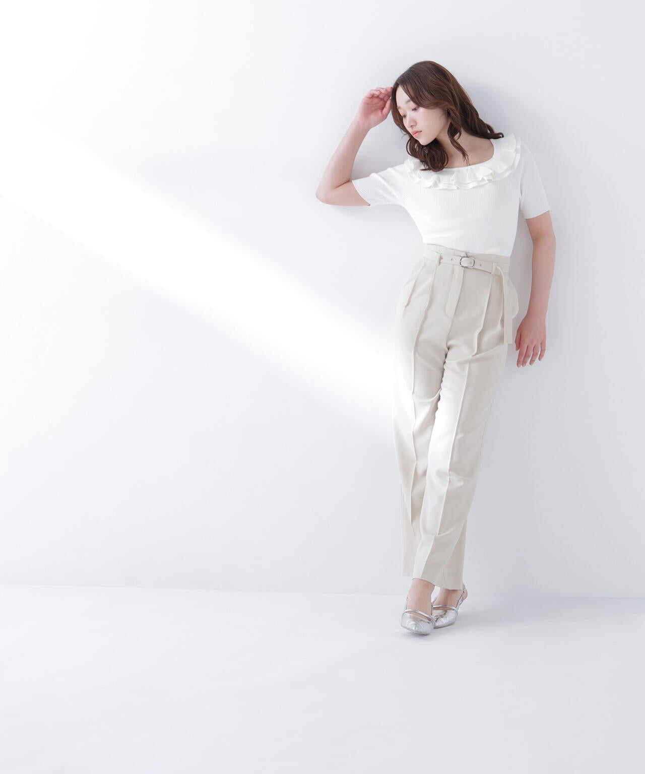 タックステッチベルテッドパンツ*
