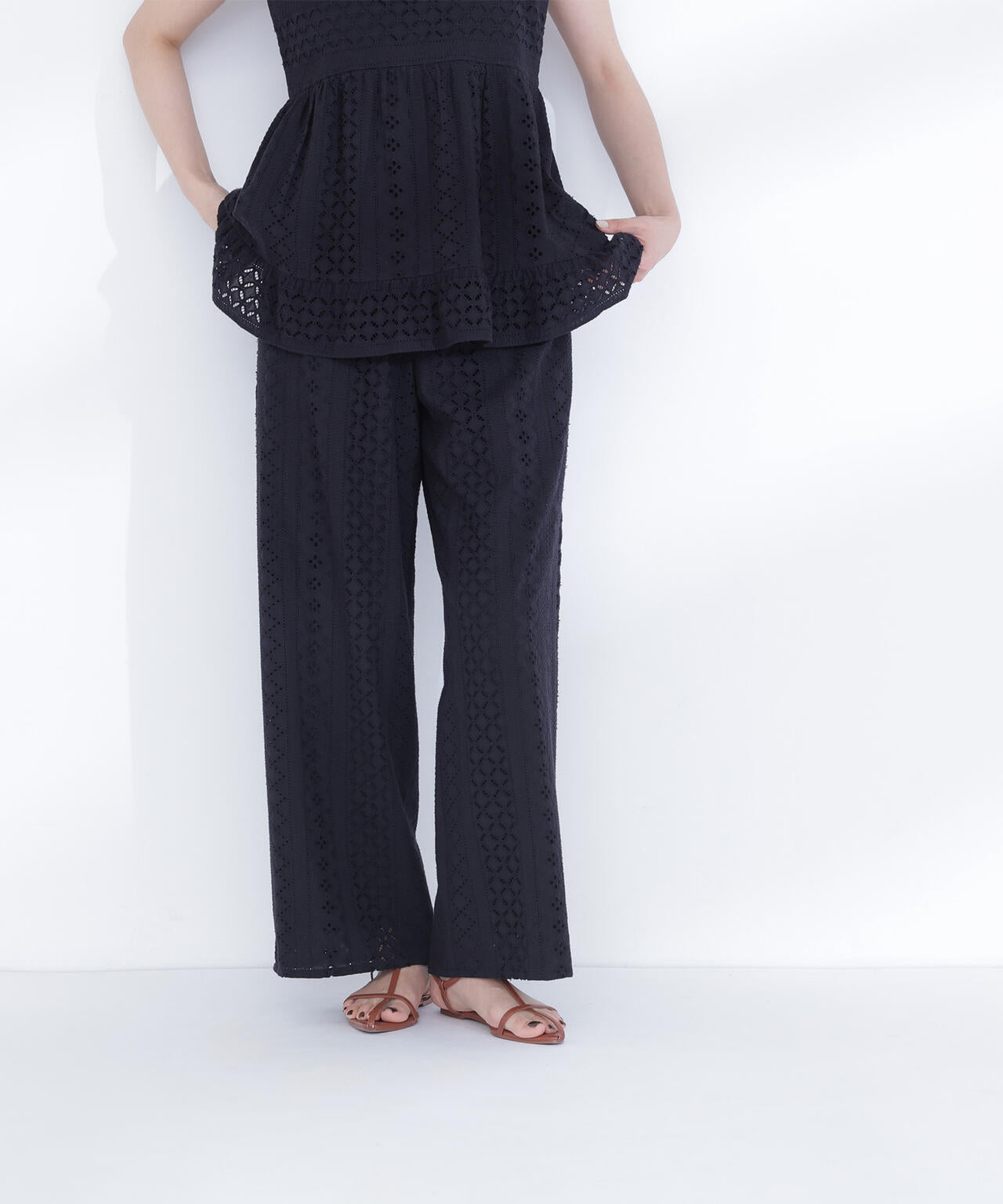 165cm 着用サイズ:FR