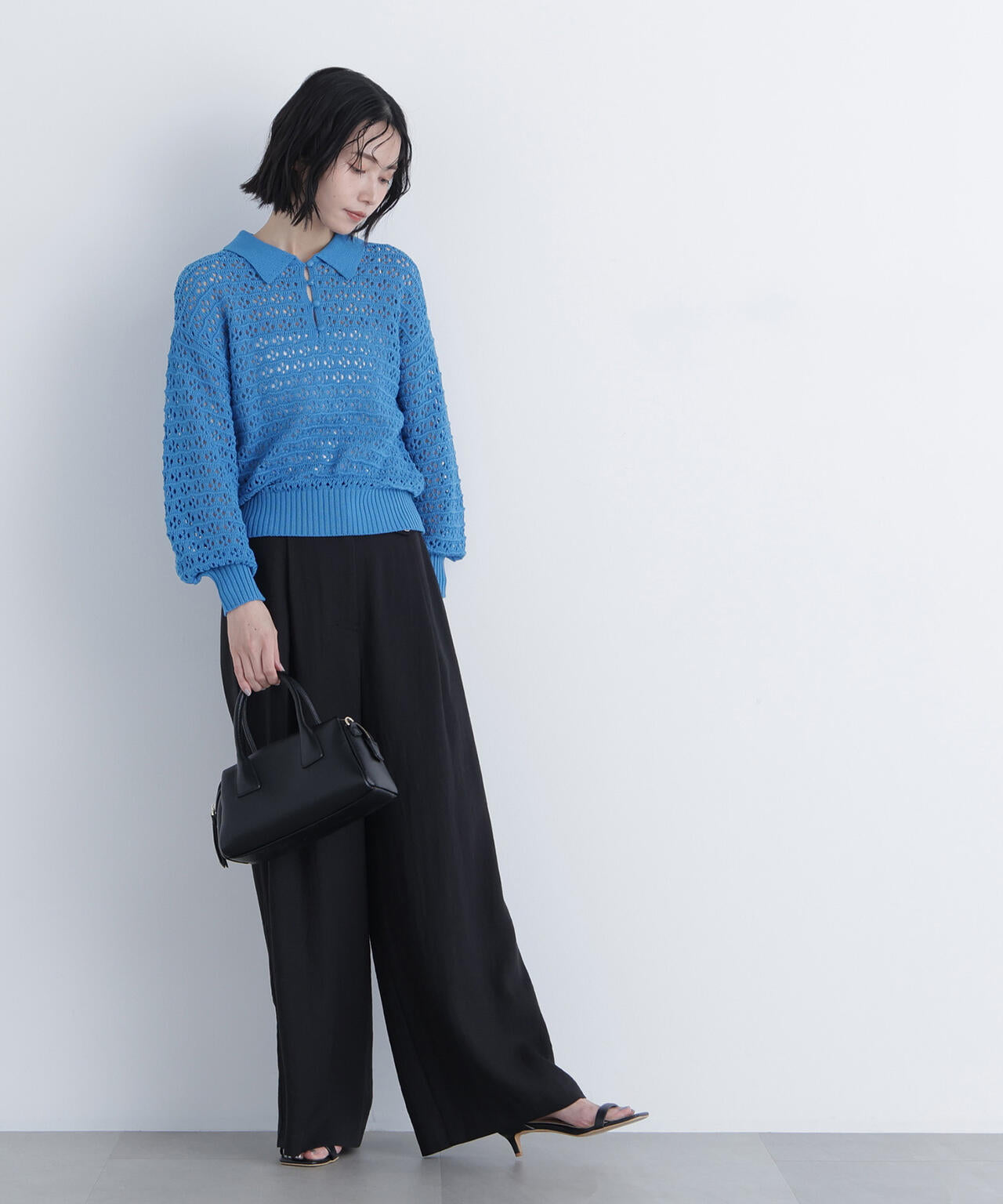 シンチバックワイドパンツ