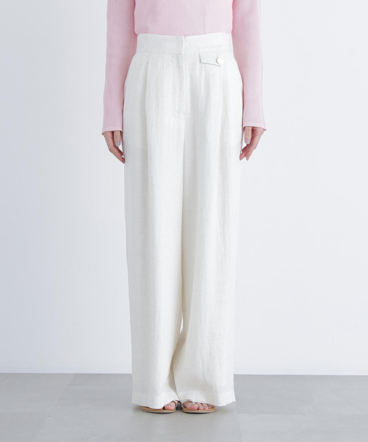 シンチバックワイドパンツ