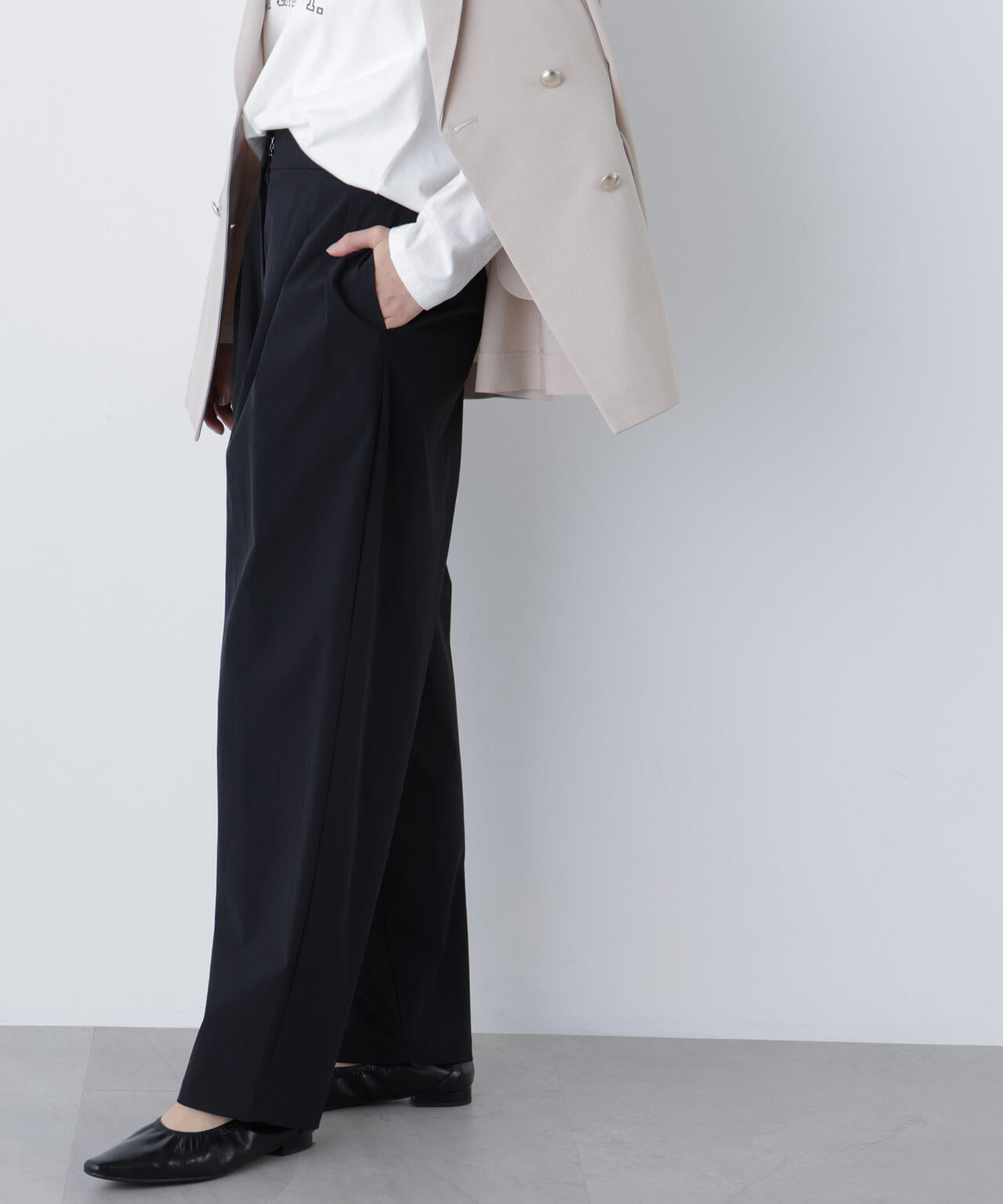 ナイロンタックパンツ