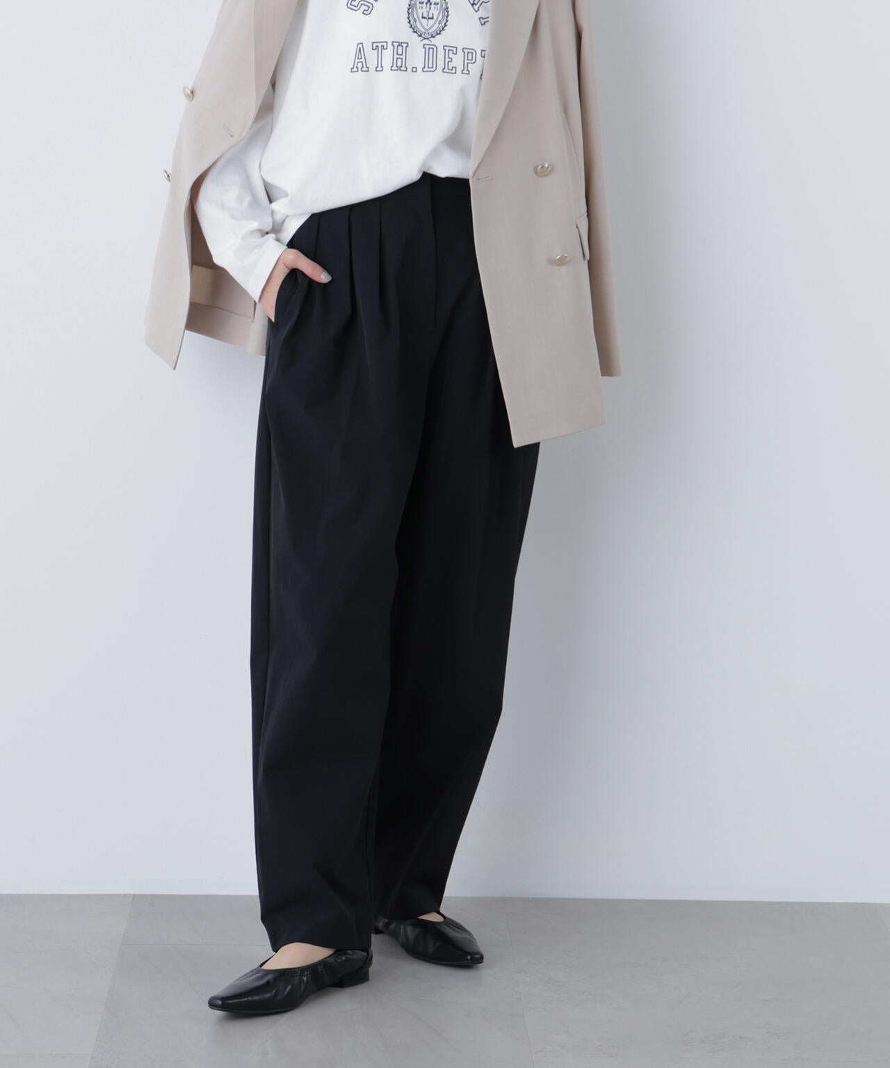 ナイロンタックパンツ