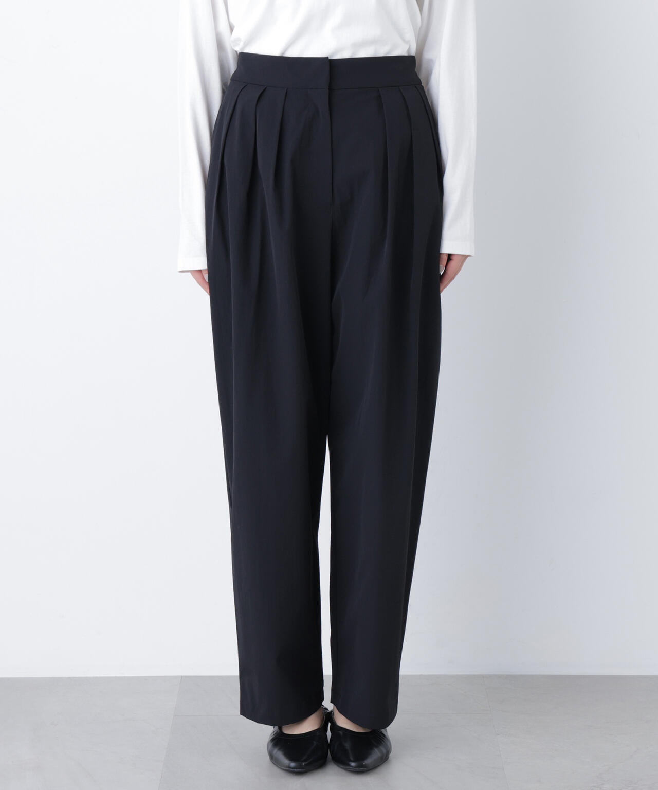 ナイロンタックパンツ