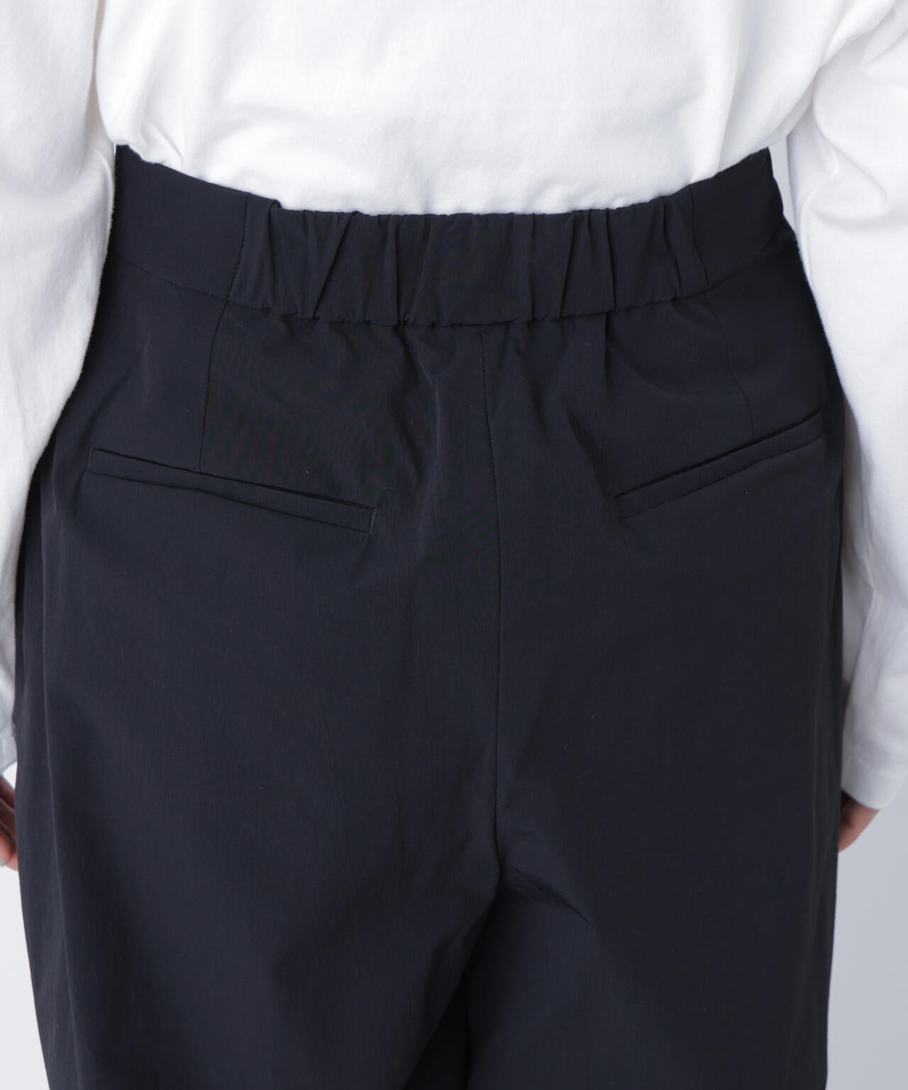 ナイロンタックパンツ