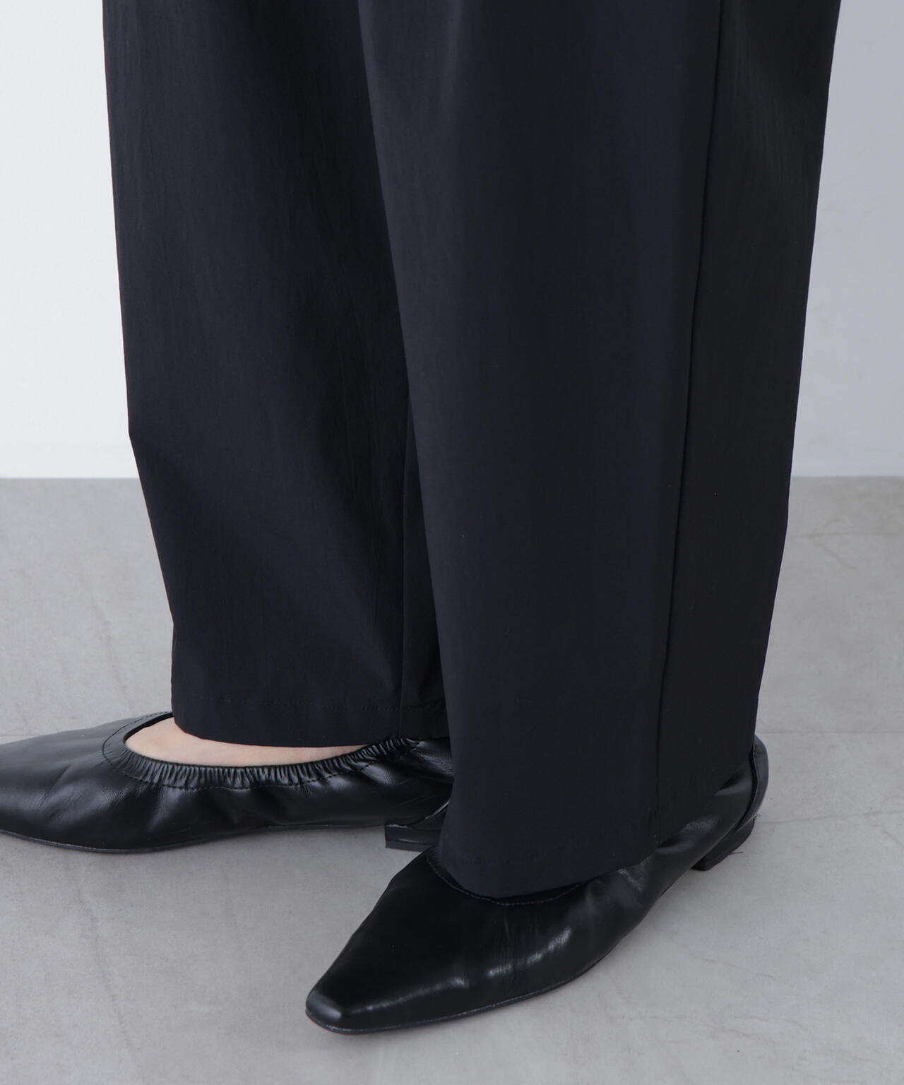 ナイロンタックパンツ