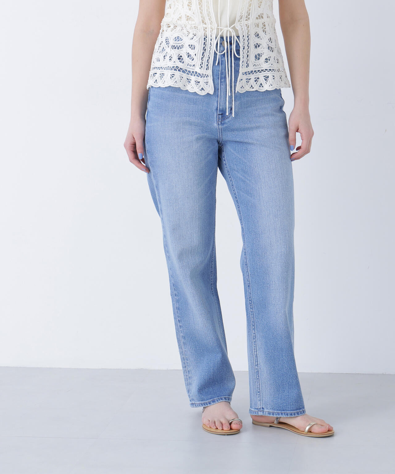 【FUDGE掲載】【Healthy DENIM】ハイライズストレートデニムパンツ