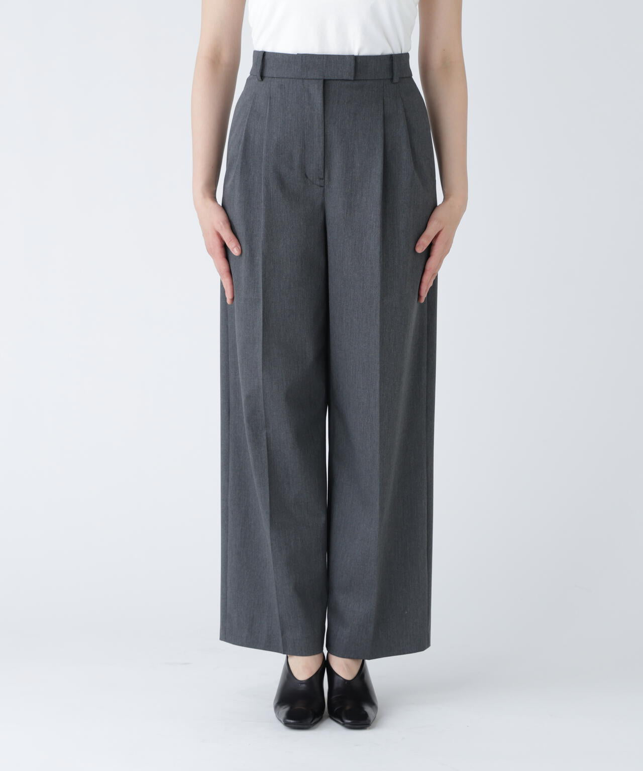 【365ユーティリティー】洗えて毛玉になりにくいタックワイドパンツ