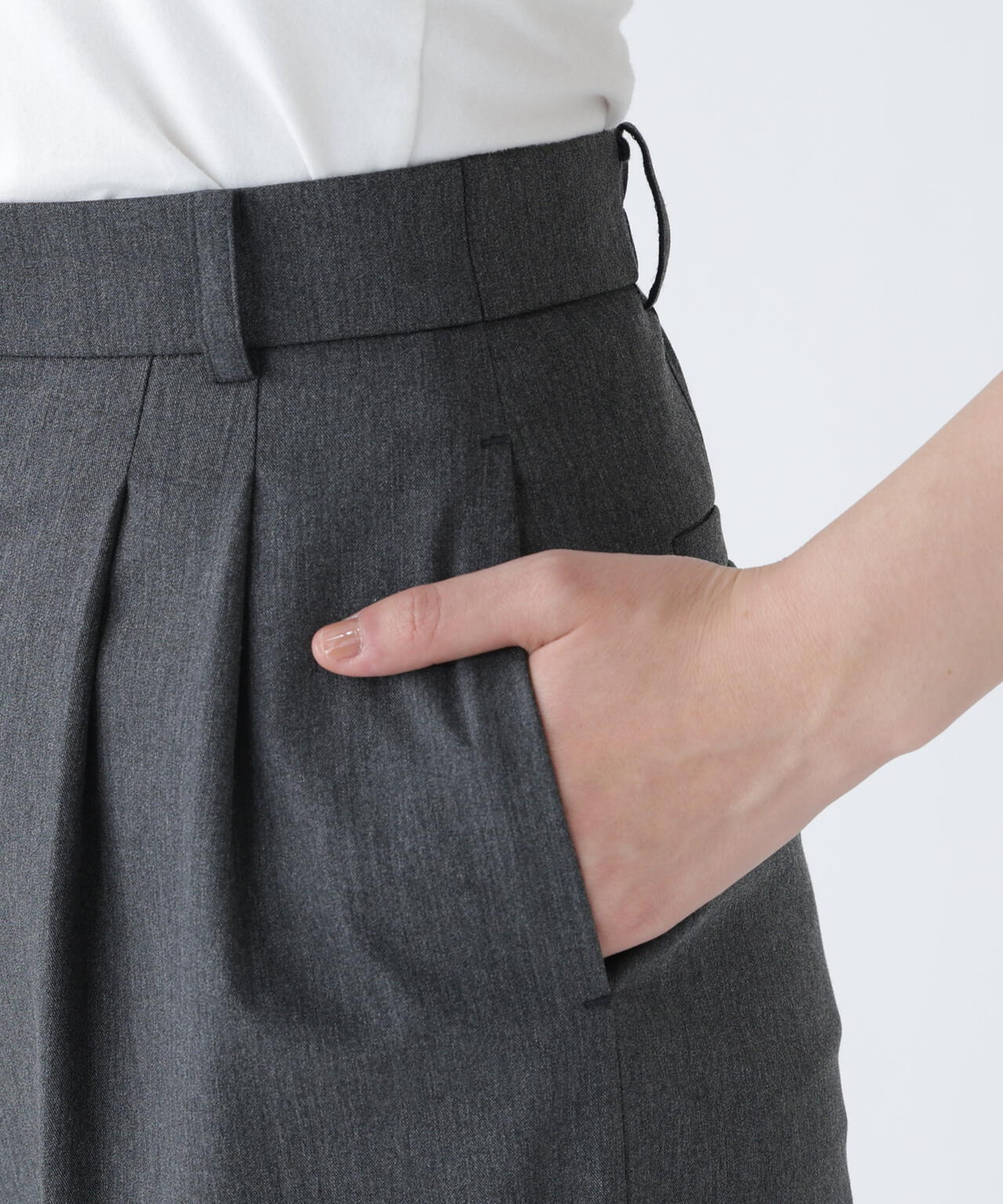 【365ユーティリティー】洗えて毛玉になりにくいタックワイドパンツ