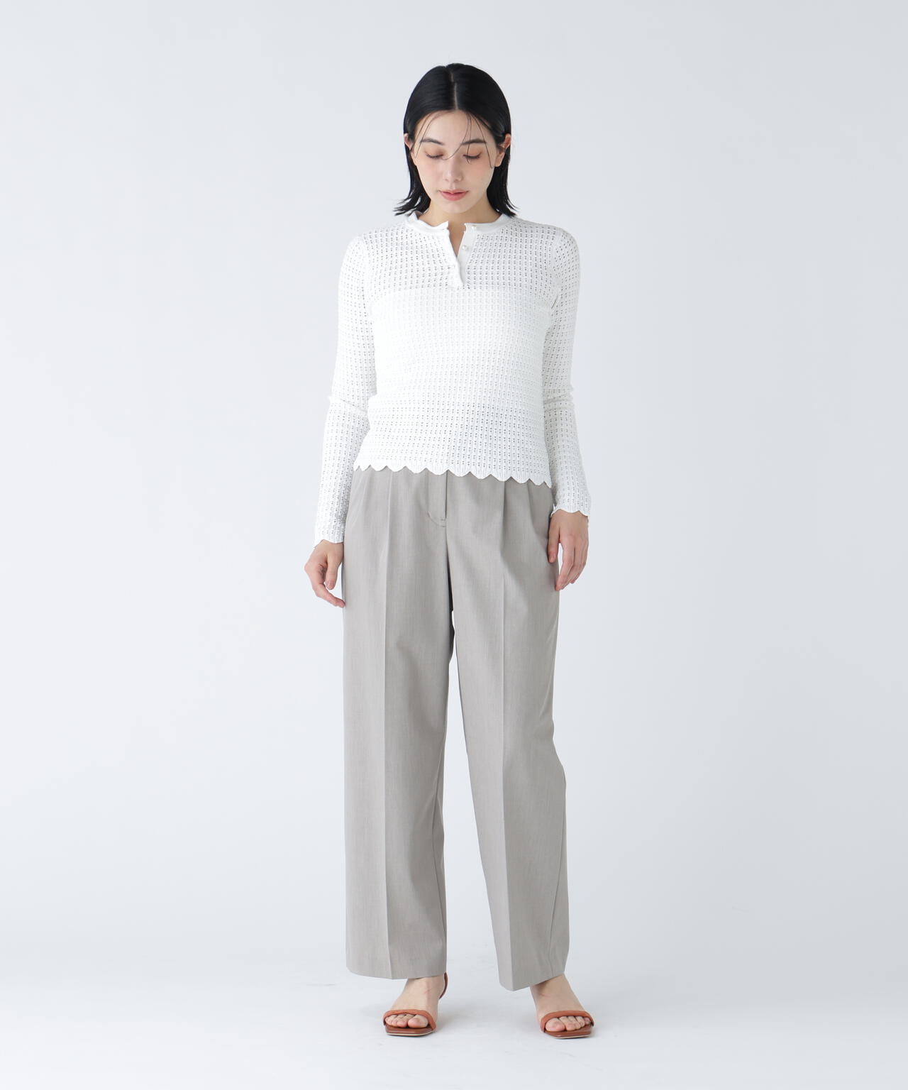 【365ユーティリティー】洗えて毛玉になりにくいタックワイドパンツ