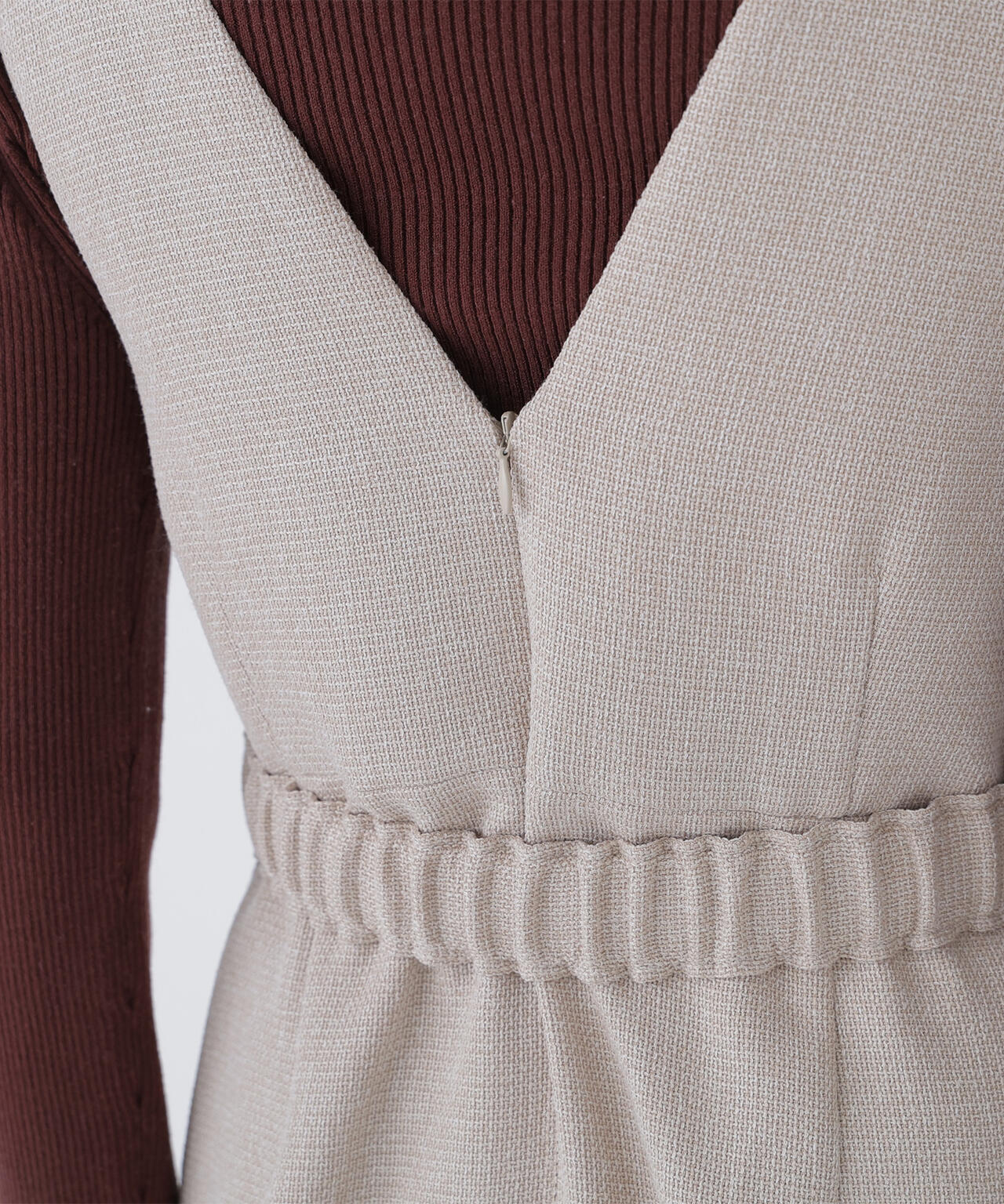 ベルト付Vネックジャンスカ