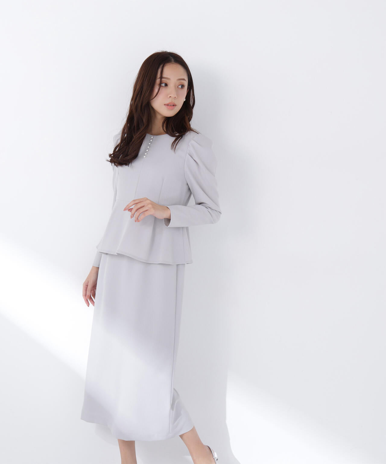 ラインパールペプラムワンピース