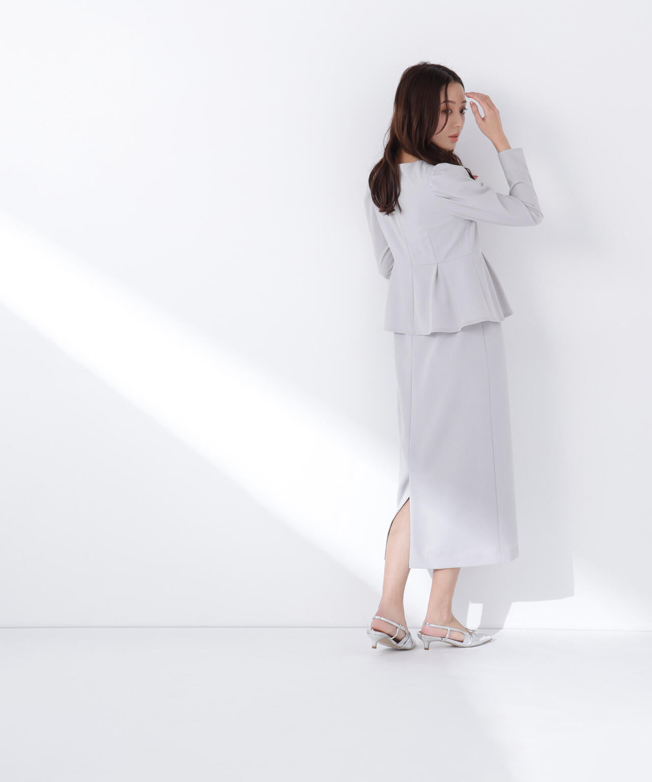 ラインパールペプラムワンピース