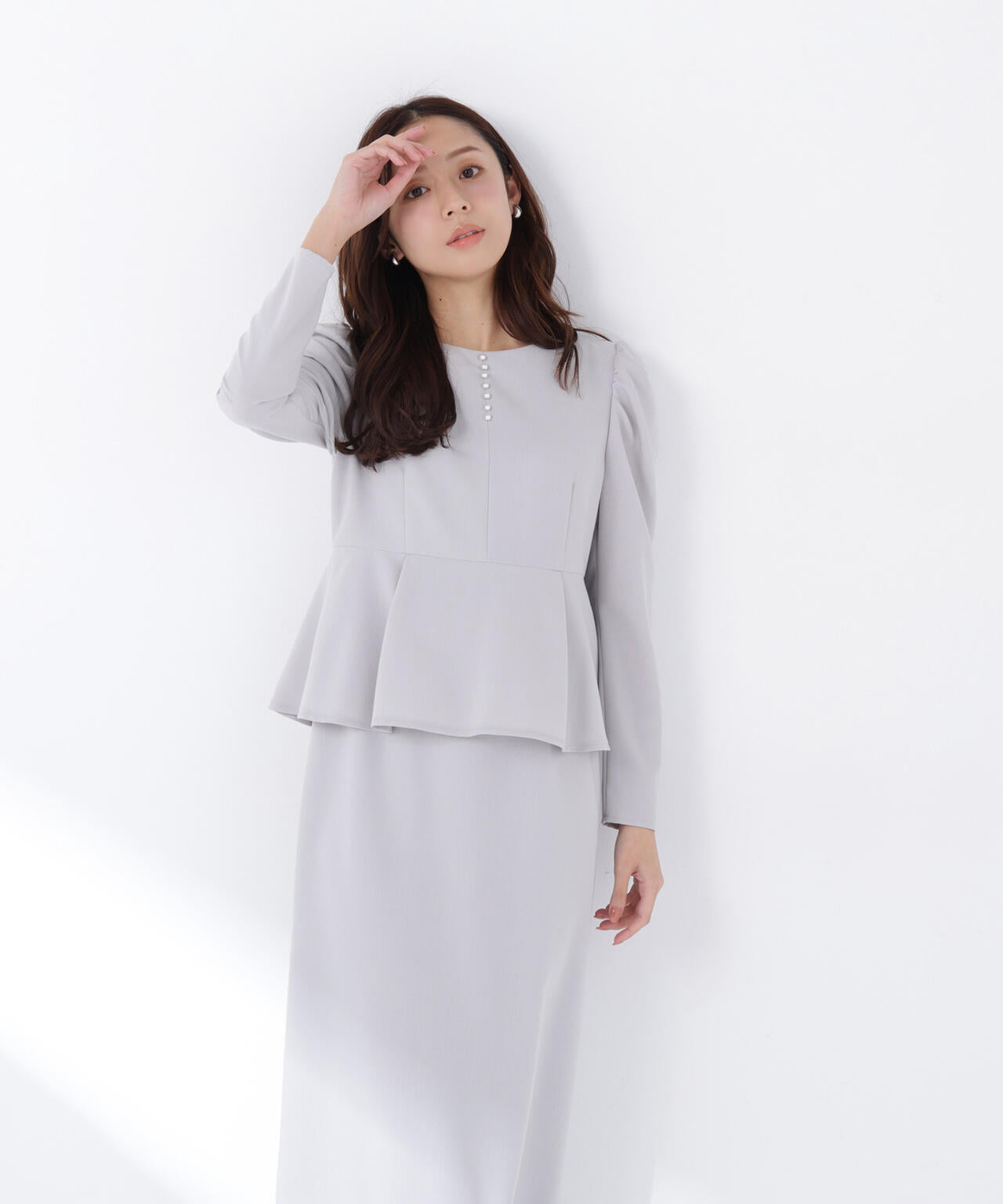 ラインパールペプラムワンピース