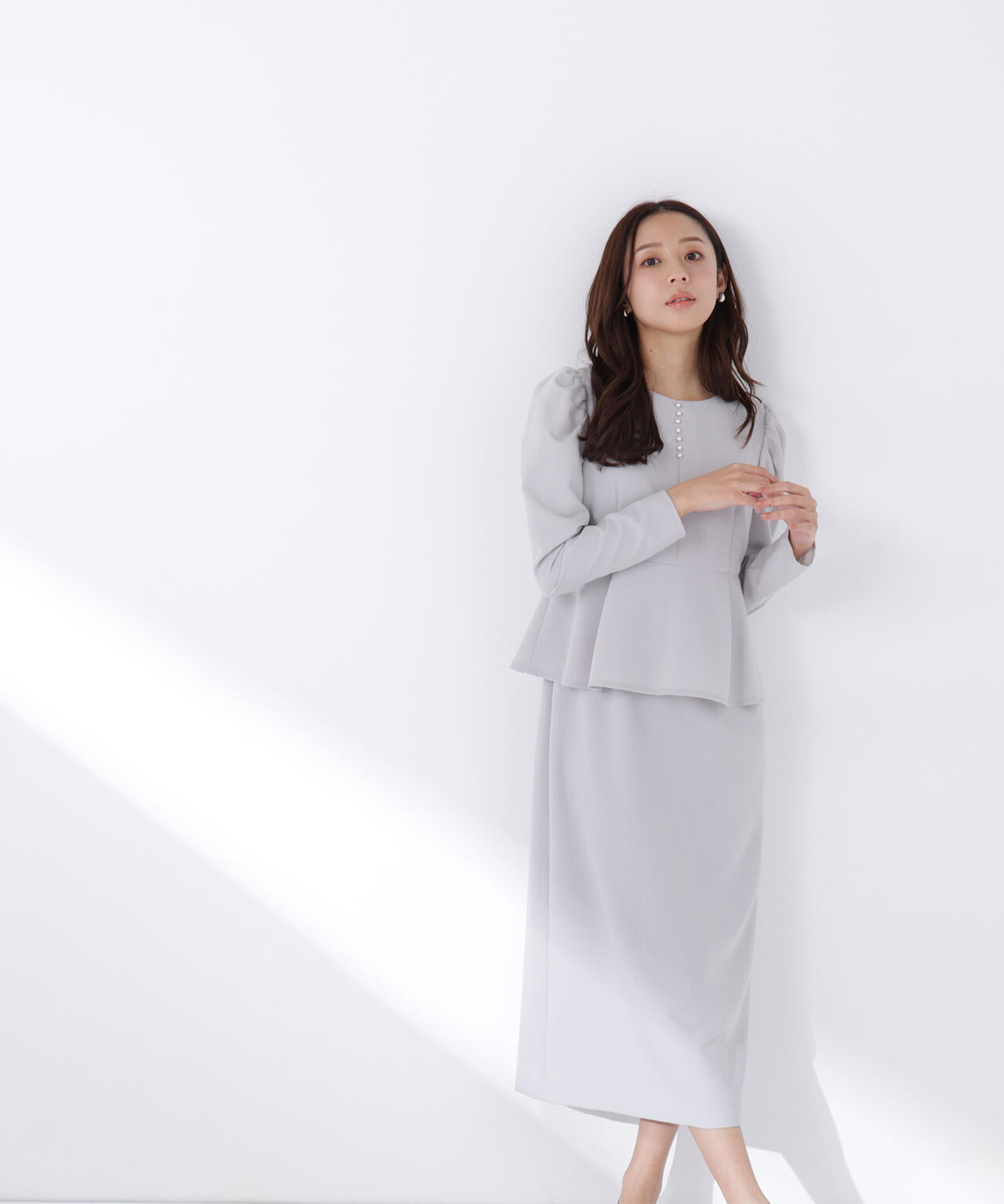 ラインパールペプラムワンピース