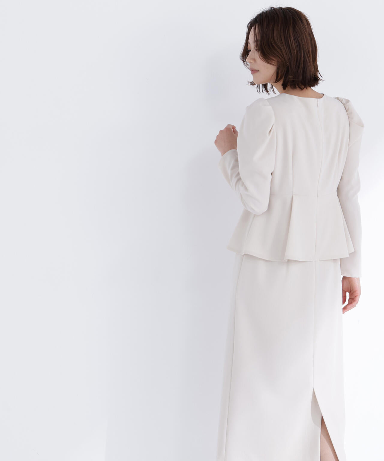 ラインパールペプラムワンピース