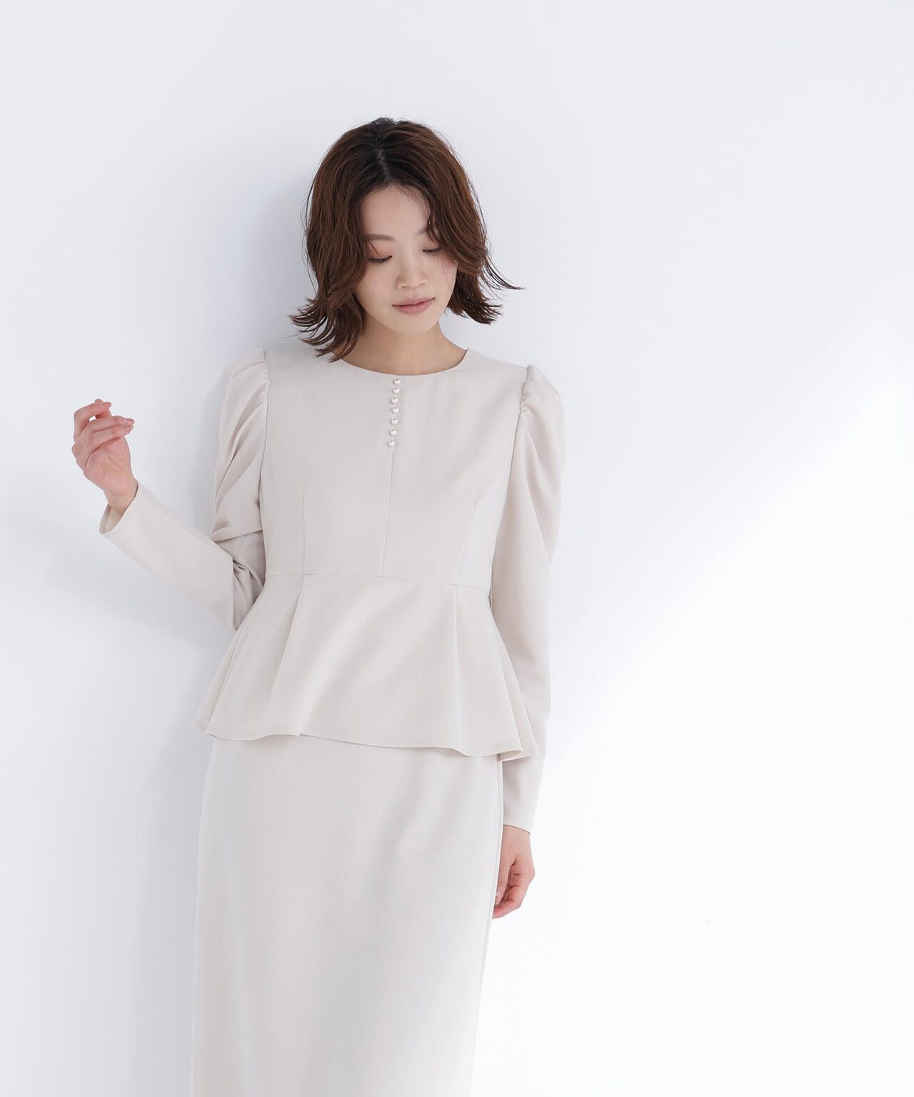 ラインパールペプラムワンピース