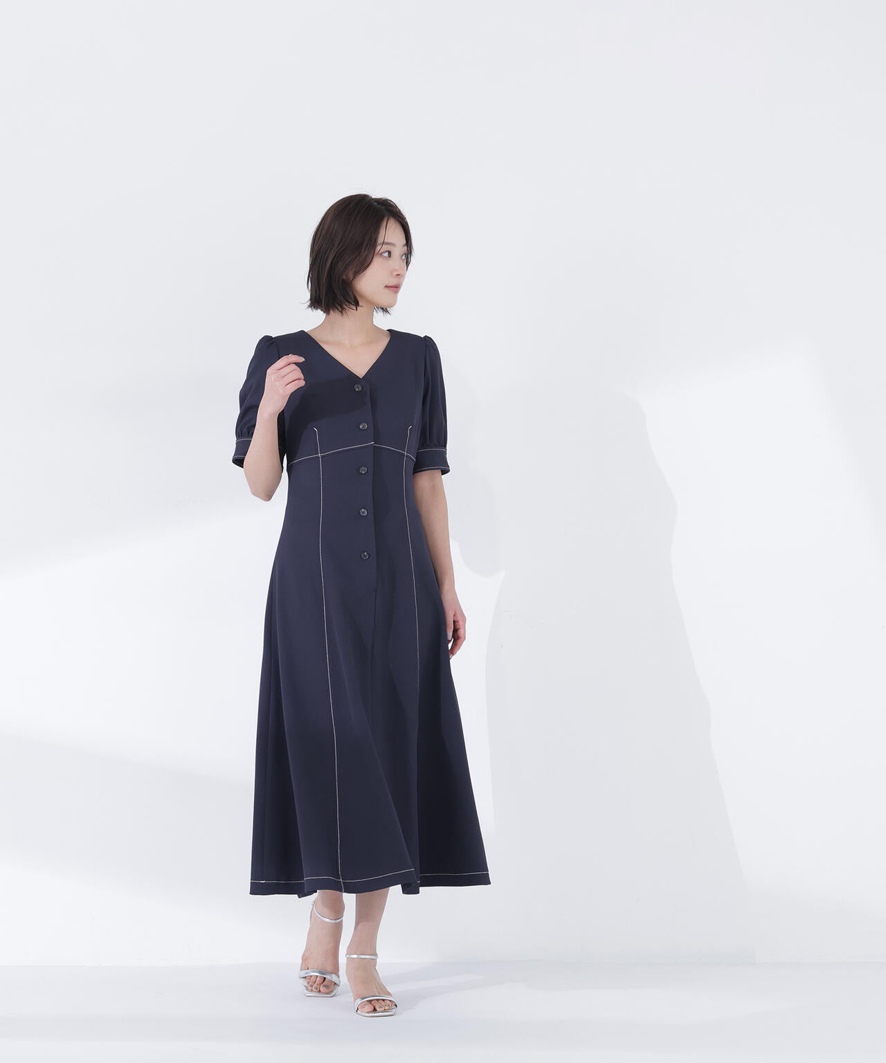 【6/5~6/7 オンライン限定2buy10%OFF対象】バイカラーステッチワンピース