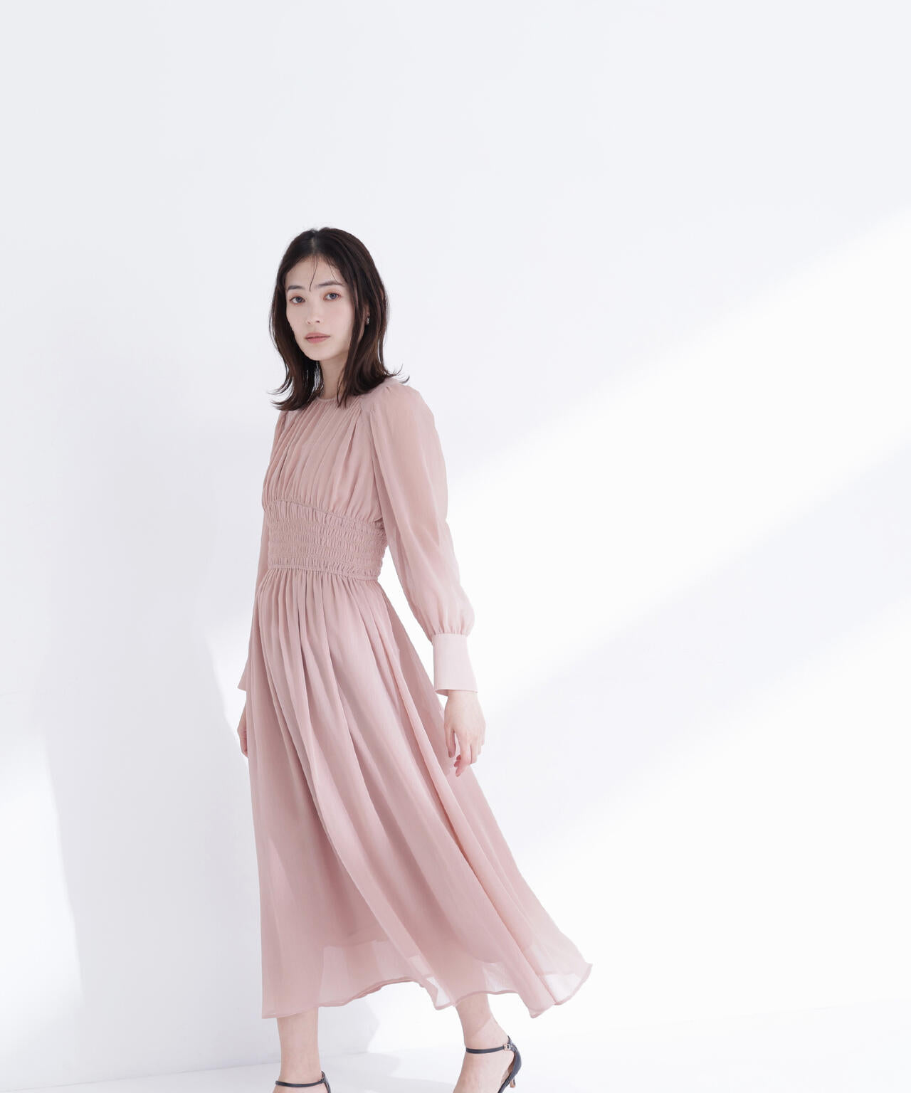 楊柳シャーリングワンピース