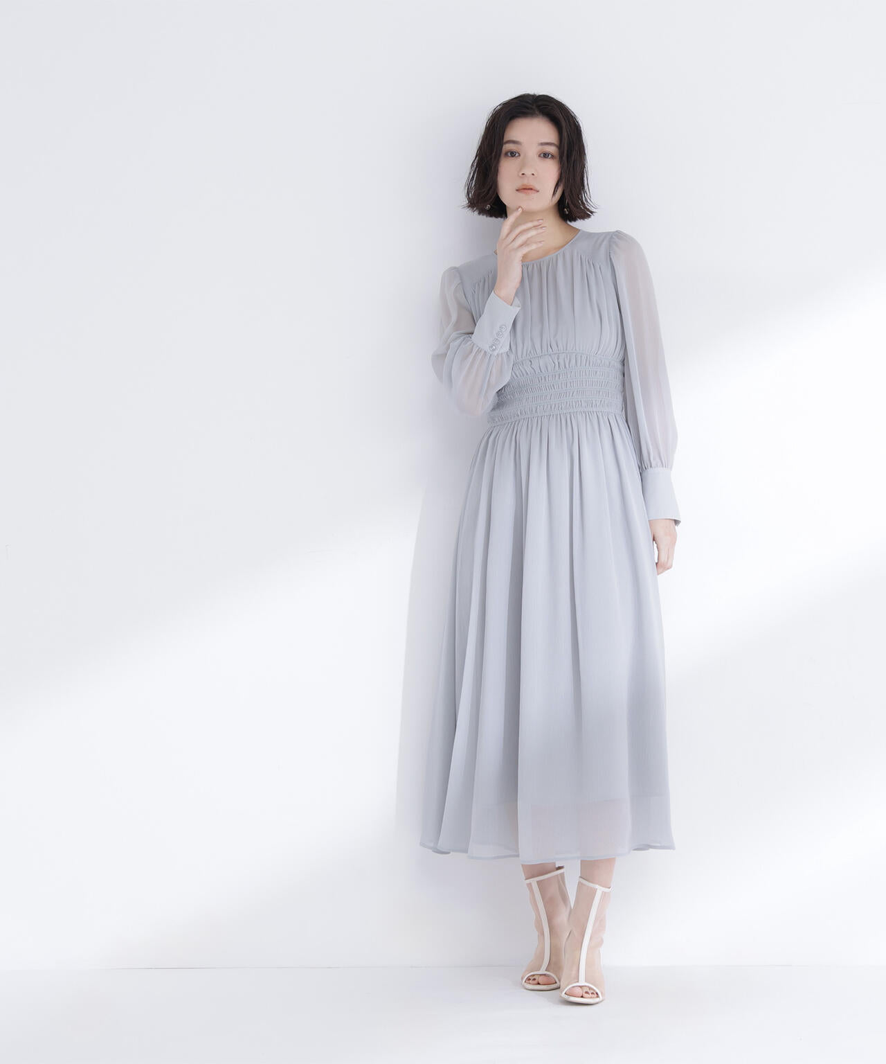 楊柳シャーリングワンピース