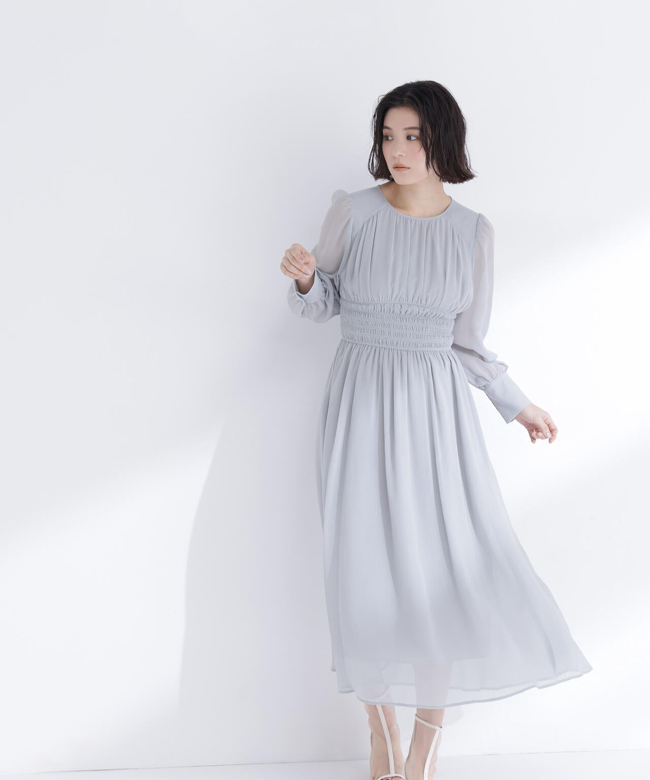 楊柳シャーリングワンピース