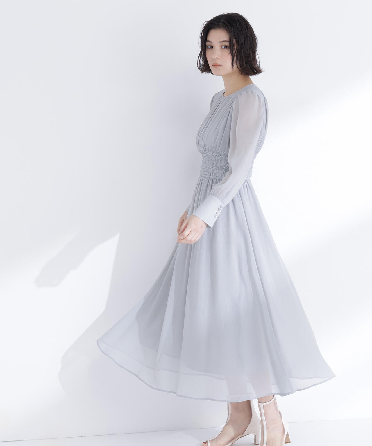 楊柳シャーリングワンピース