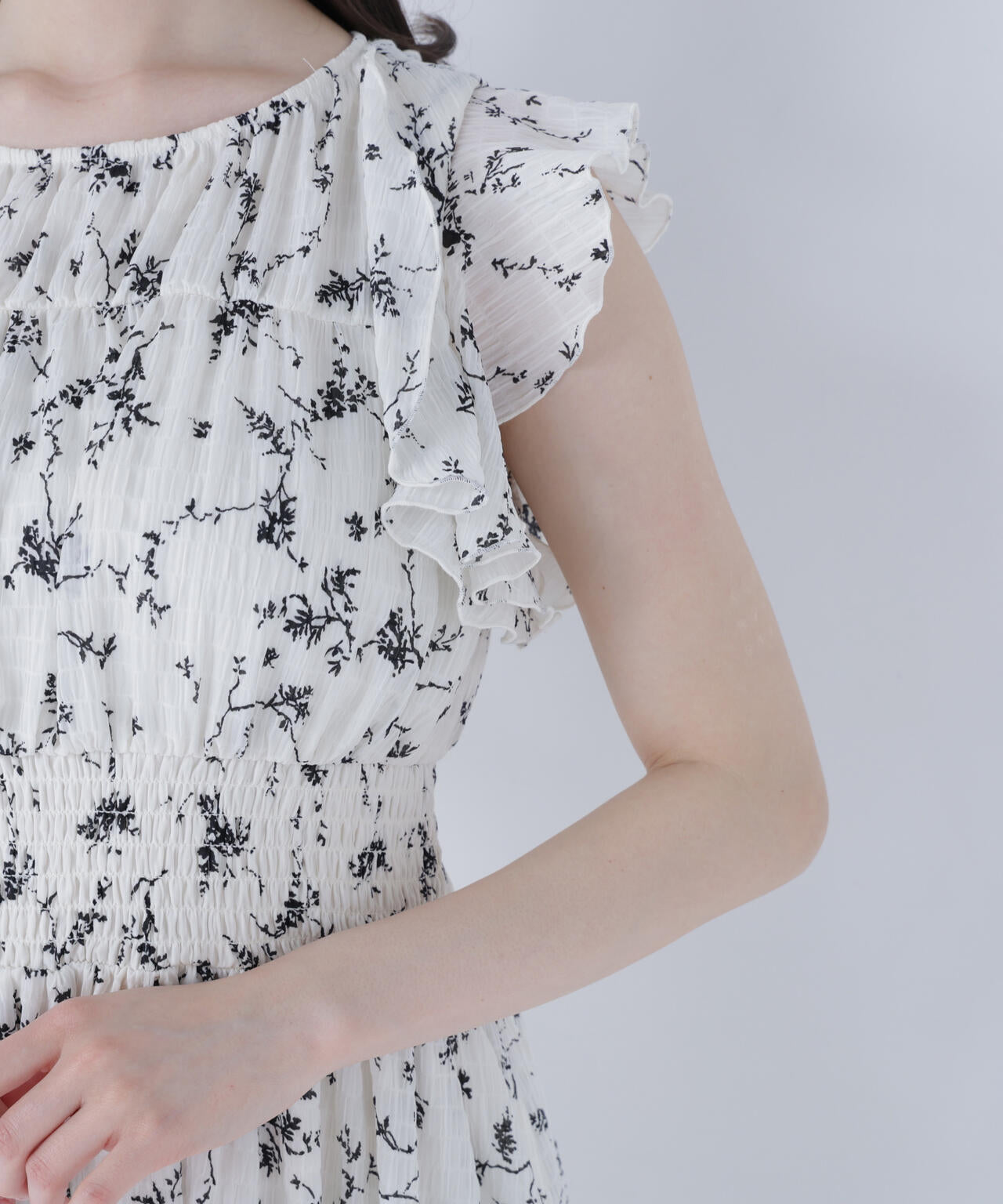 162cm B:86 W:62 H:86 着用サイズ:M