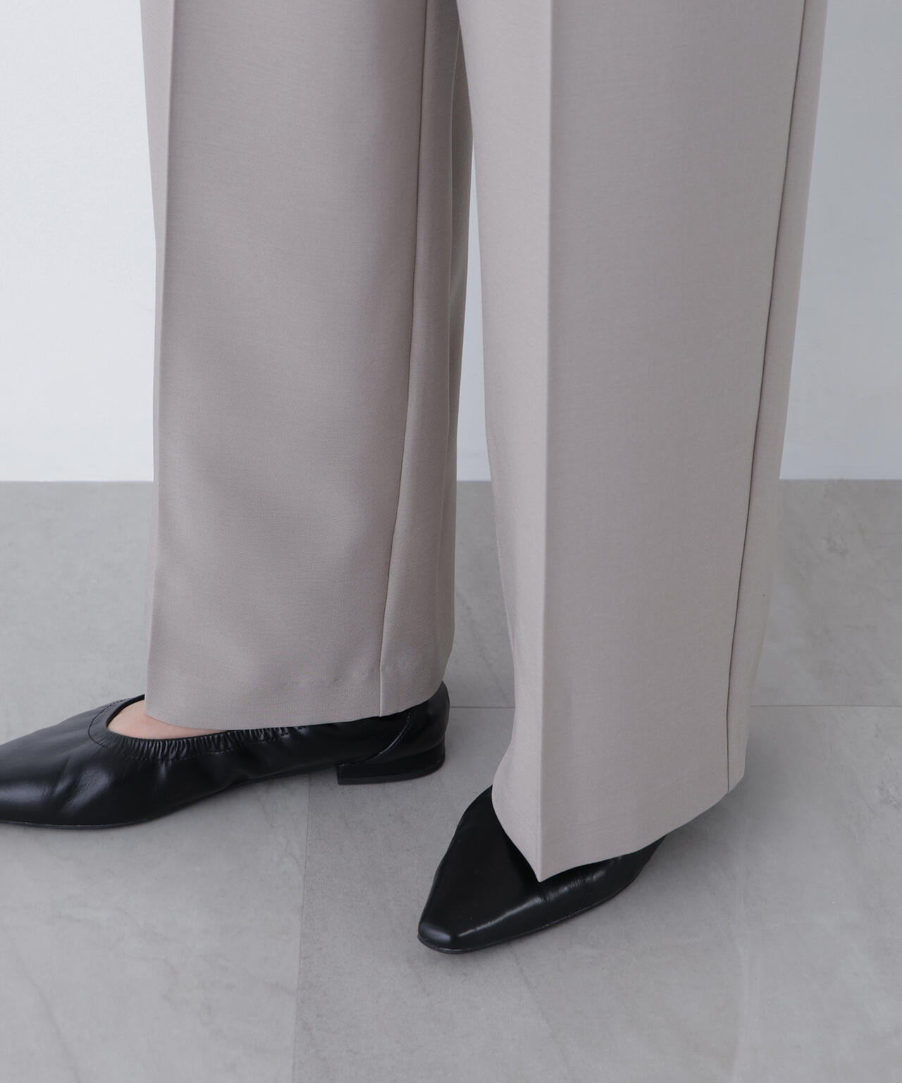 Vネックオールインワン