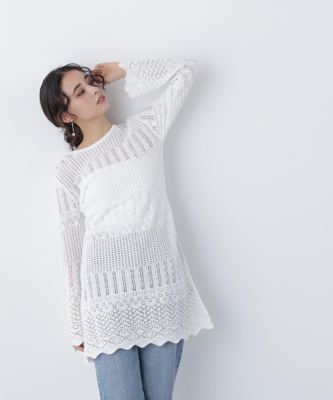 【有楽町マルイ・mix.tokyo 限定カラー:オフ×ブラック】透かし編みニットミニワンピース