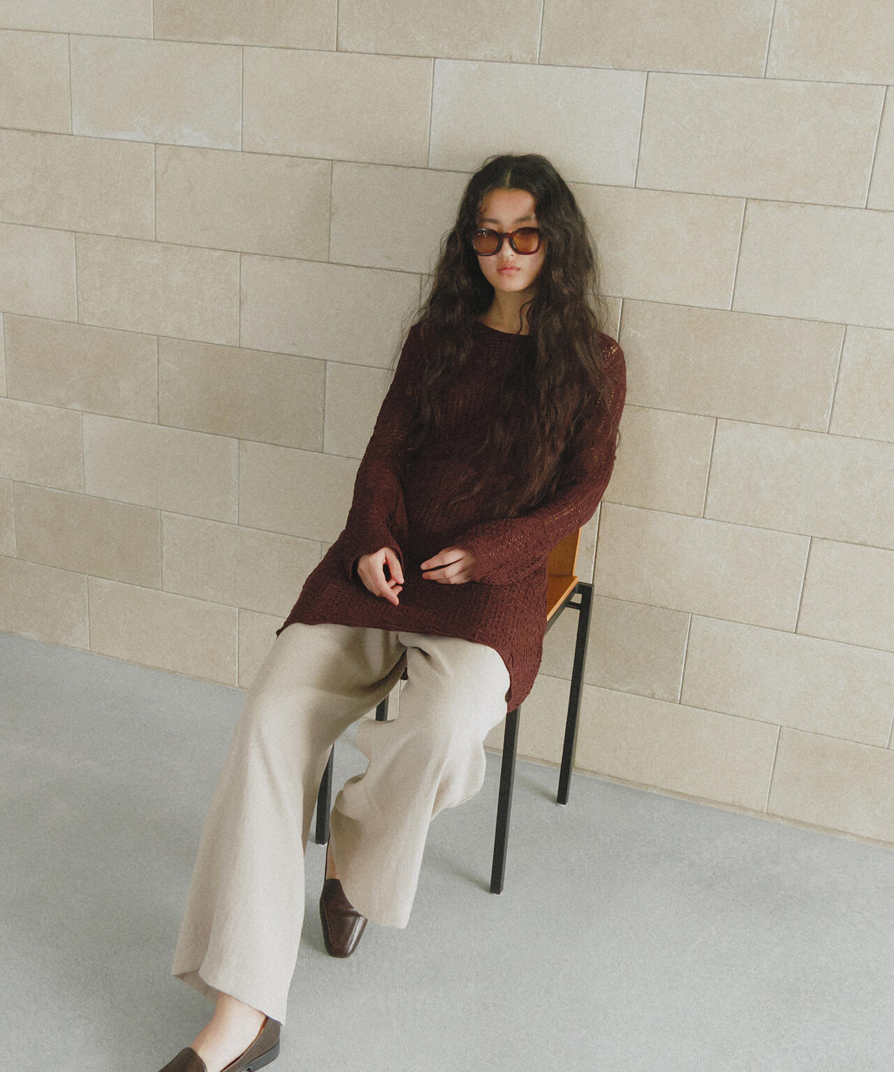 【有楽町マルイ・mix.tokyo 限定カラー:オフ×ブラック】透かし編みニットミニワンピース