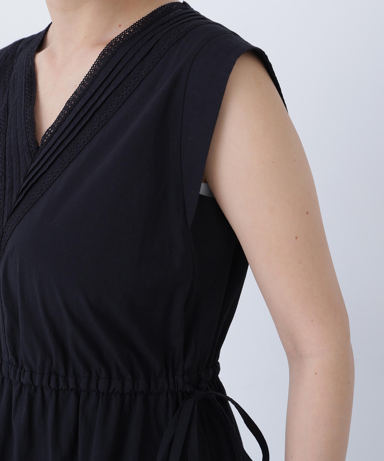 【6/5~6/7 オンライン限定2buy10%OFF対象】ピンタックレースワンピース