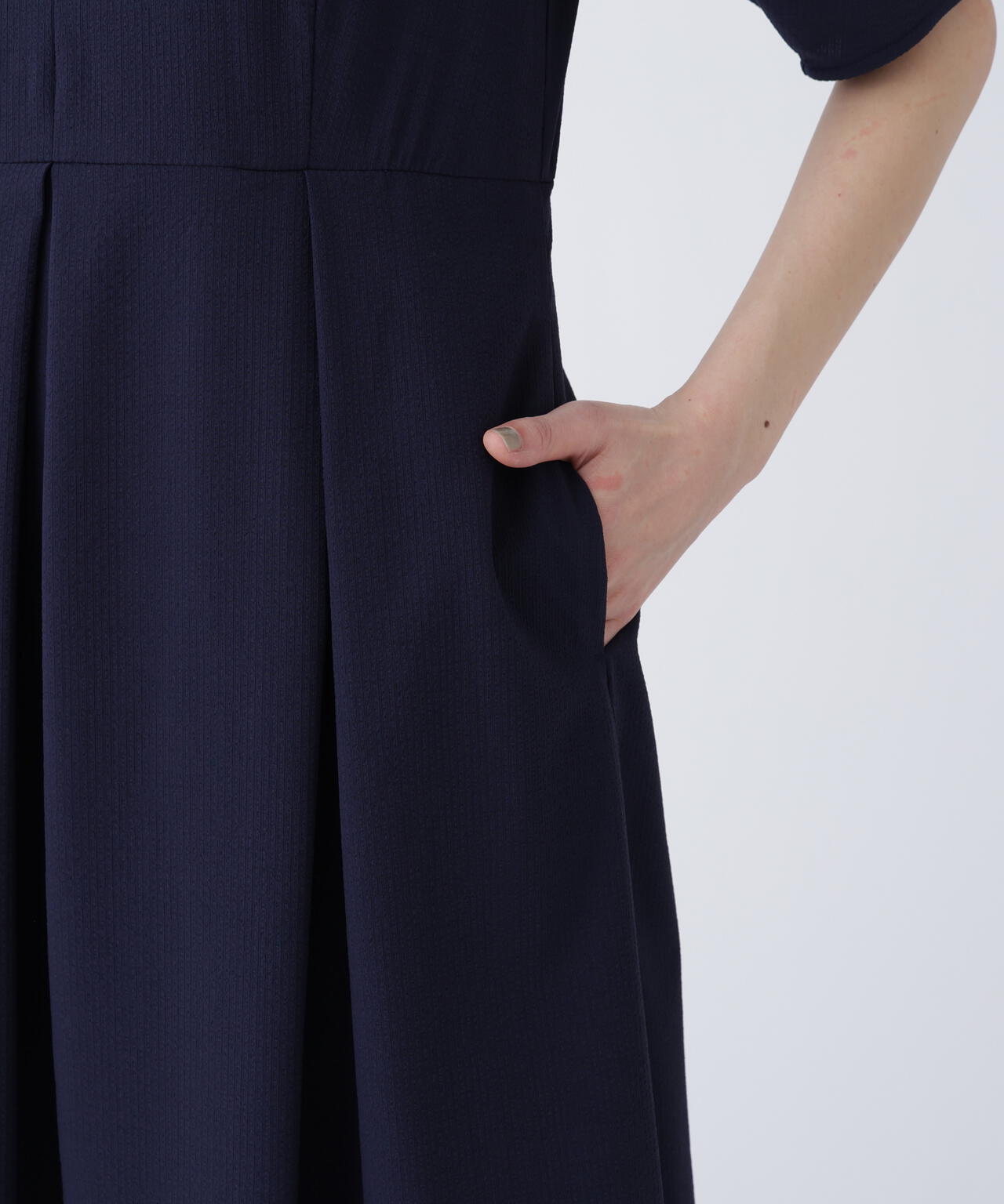 168cm B81cm W60cm H89cm 着用サイズ:M