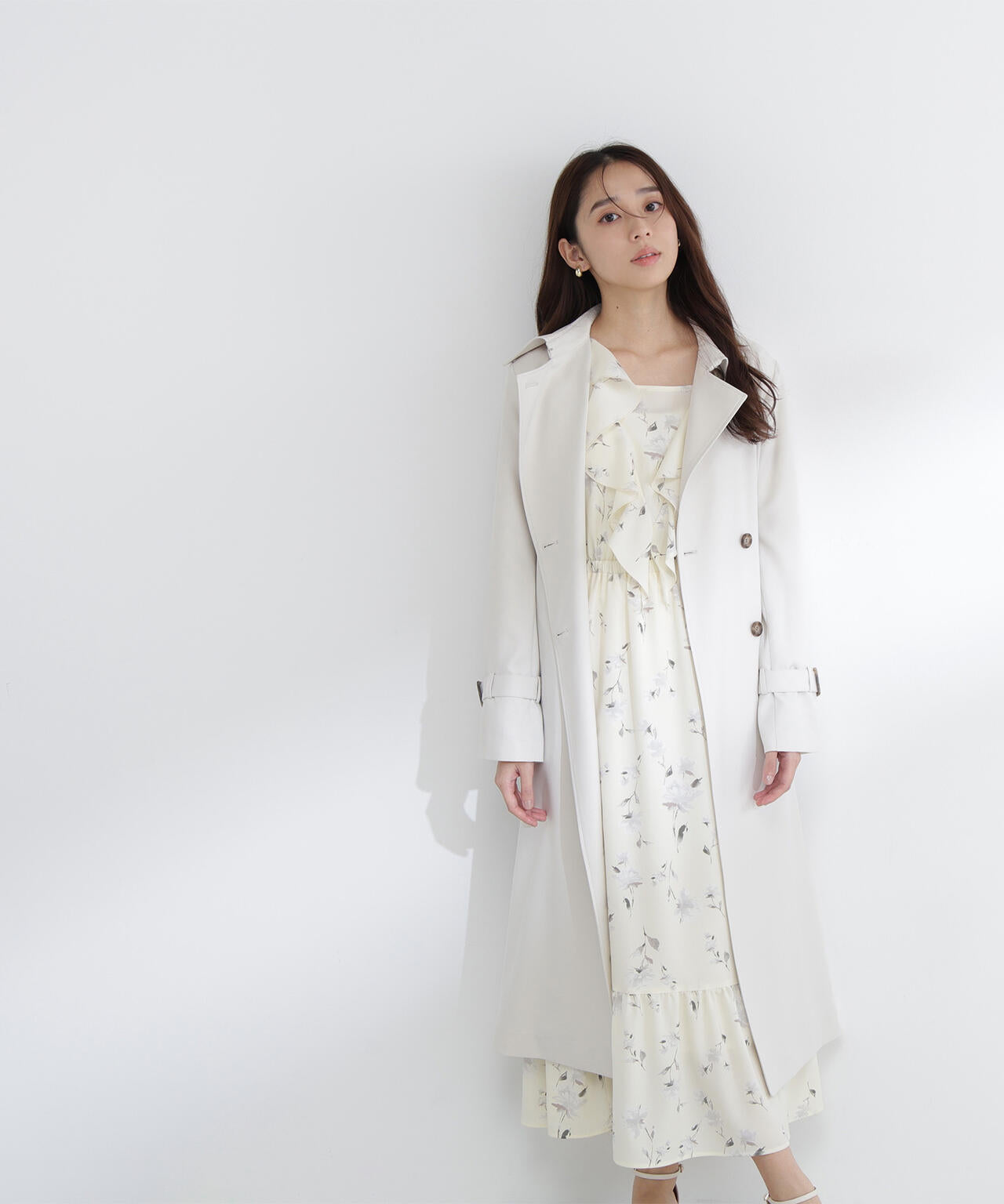 パウダーツイルトレンチコート