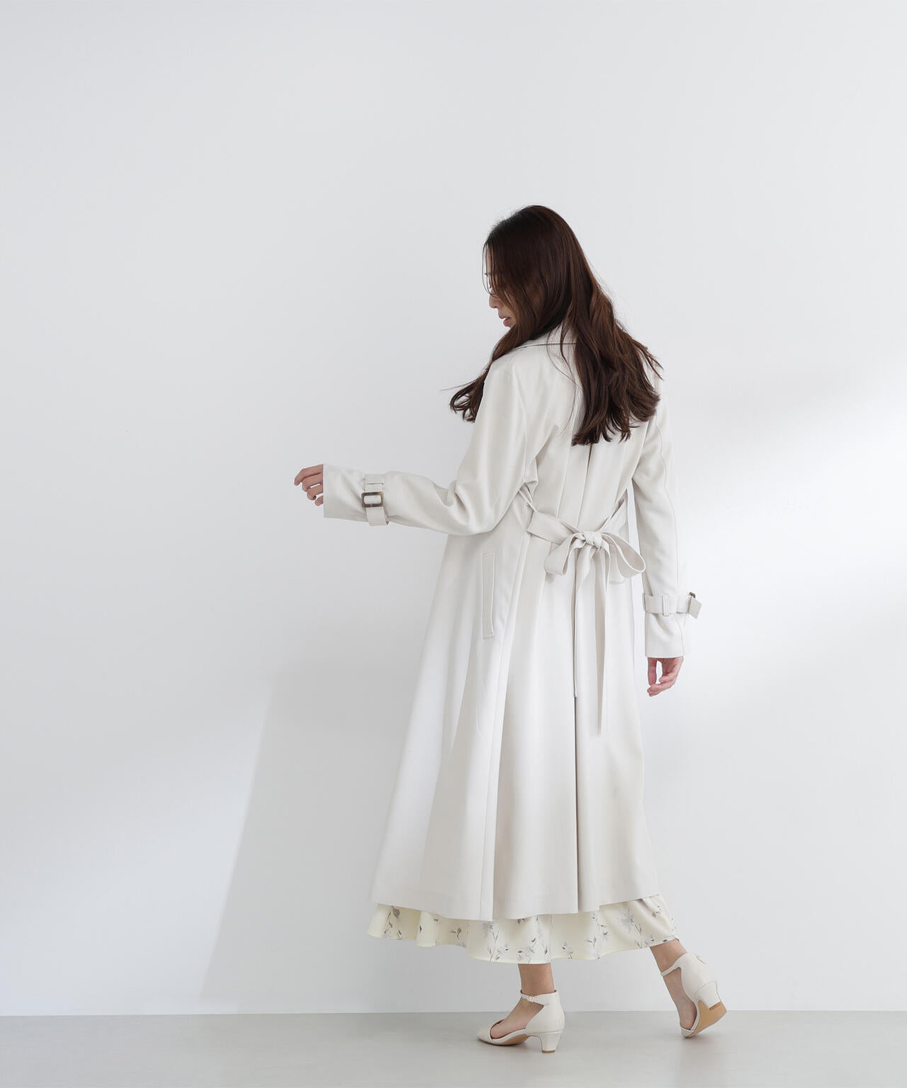 パウダーツイルトレンチコート