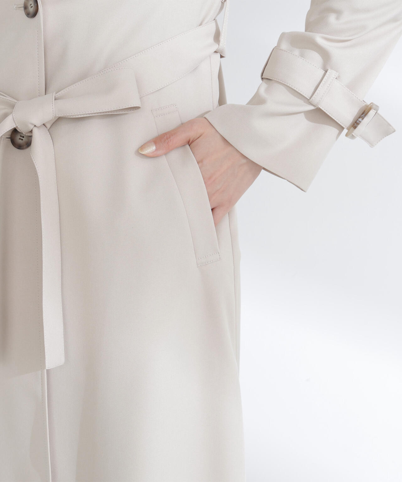 パウダーツイルトレンチコート